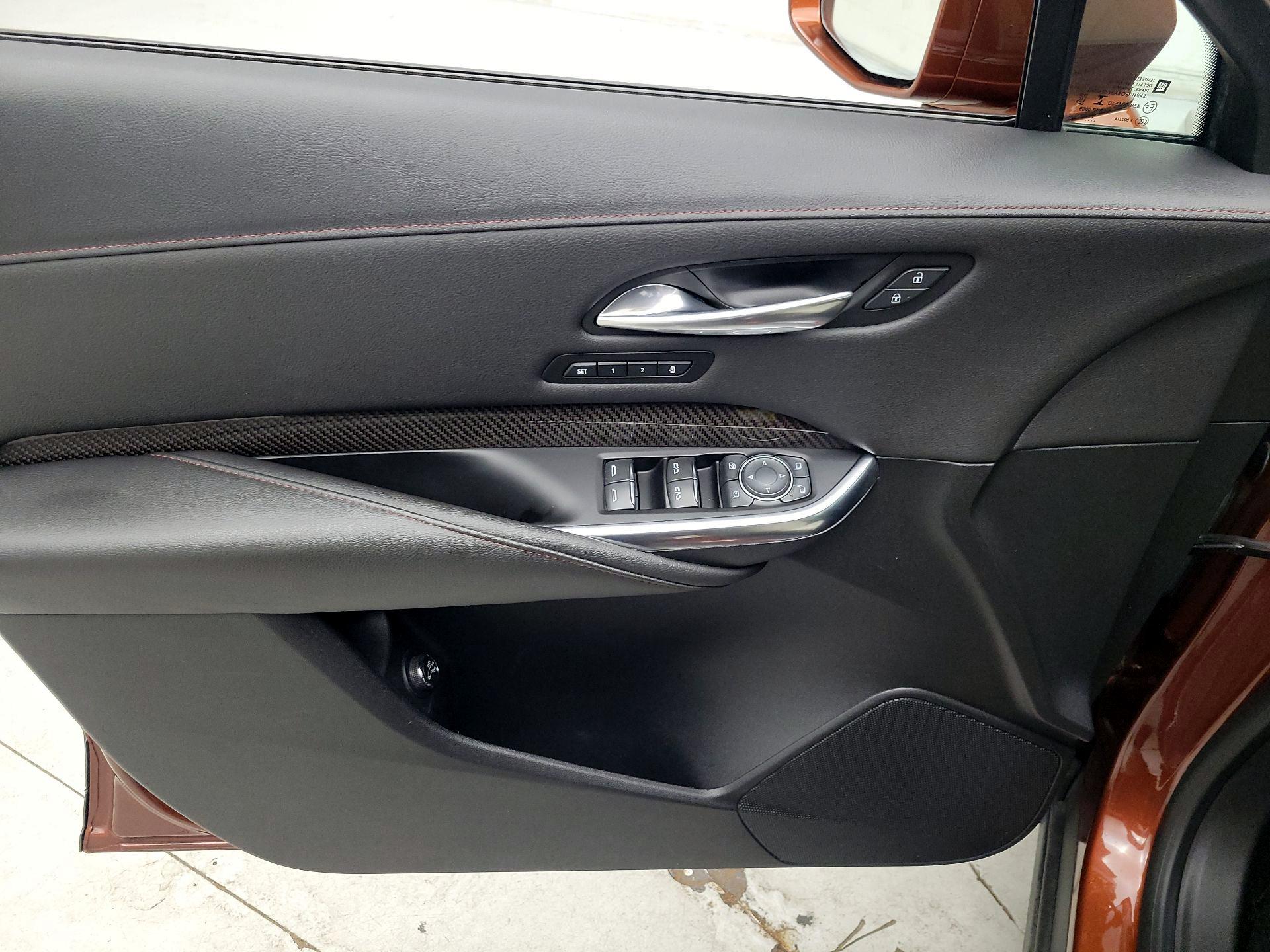 Thumbnail: 2019 Cadillac XT4 - 12