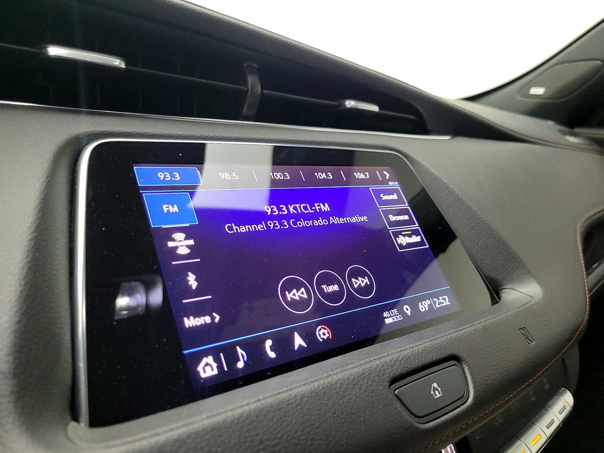 Thumbnail: 2019 Cadillac XT4 - 16