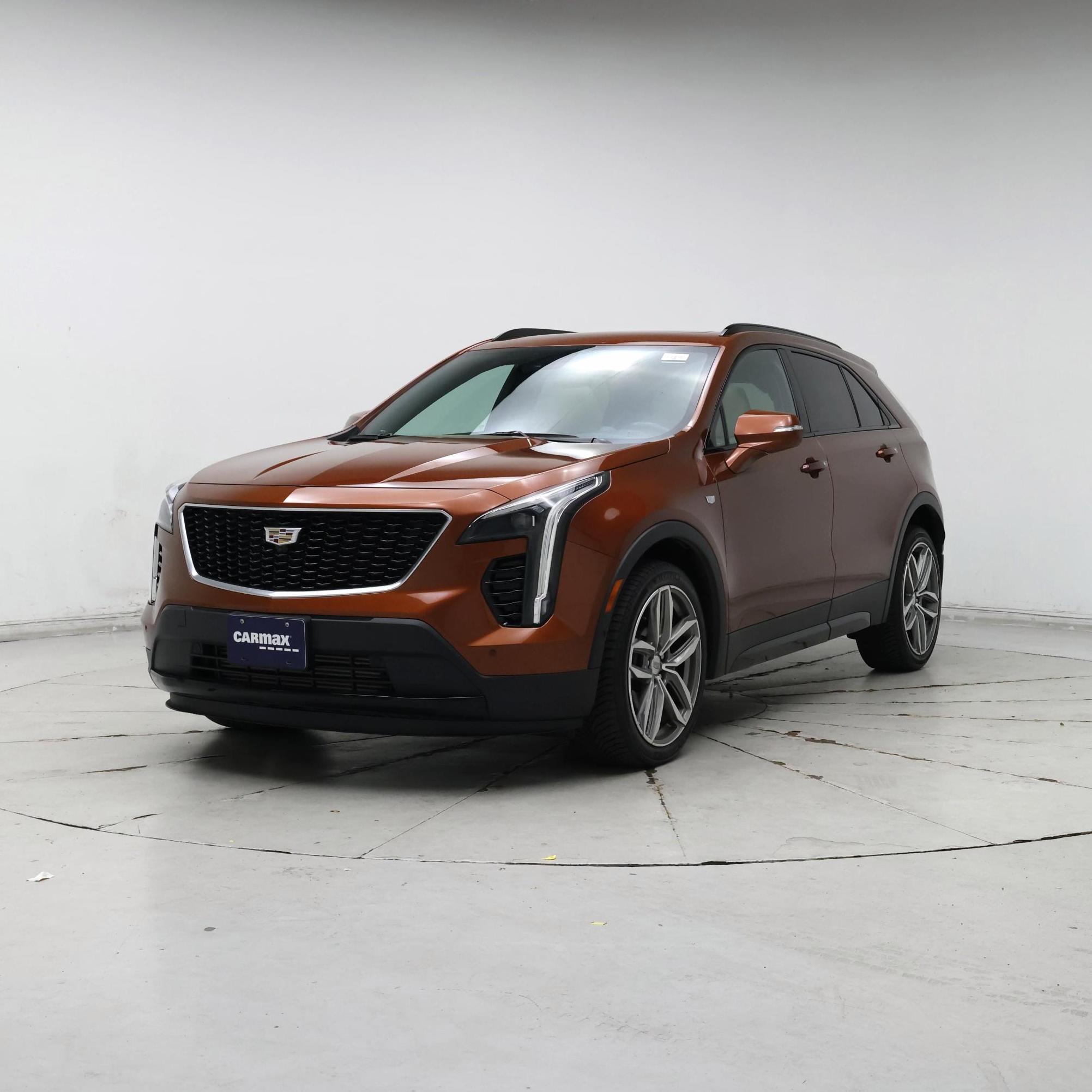 Thumbnail: 2019 Cadillac XT4 - 4