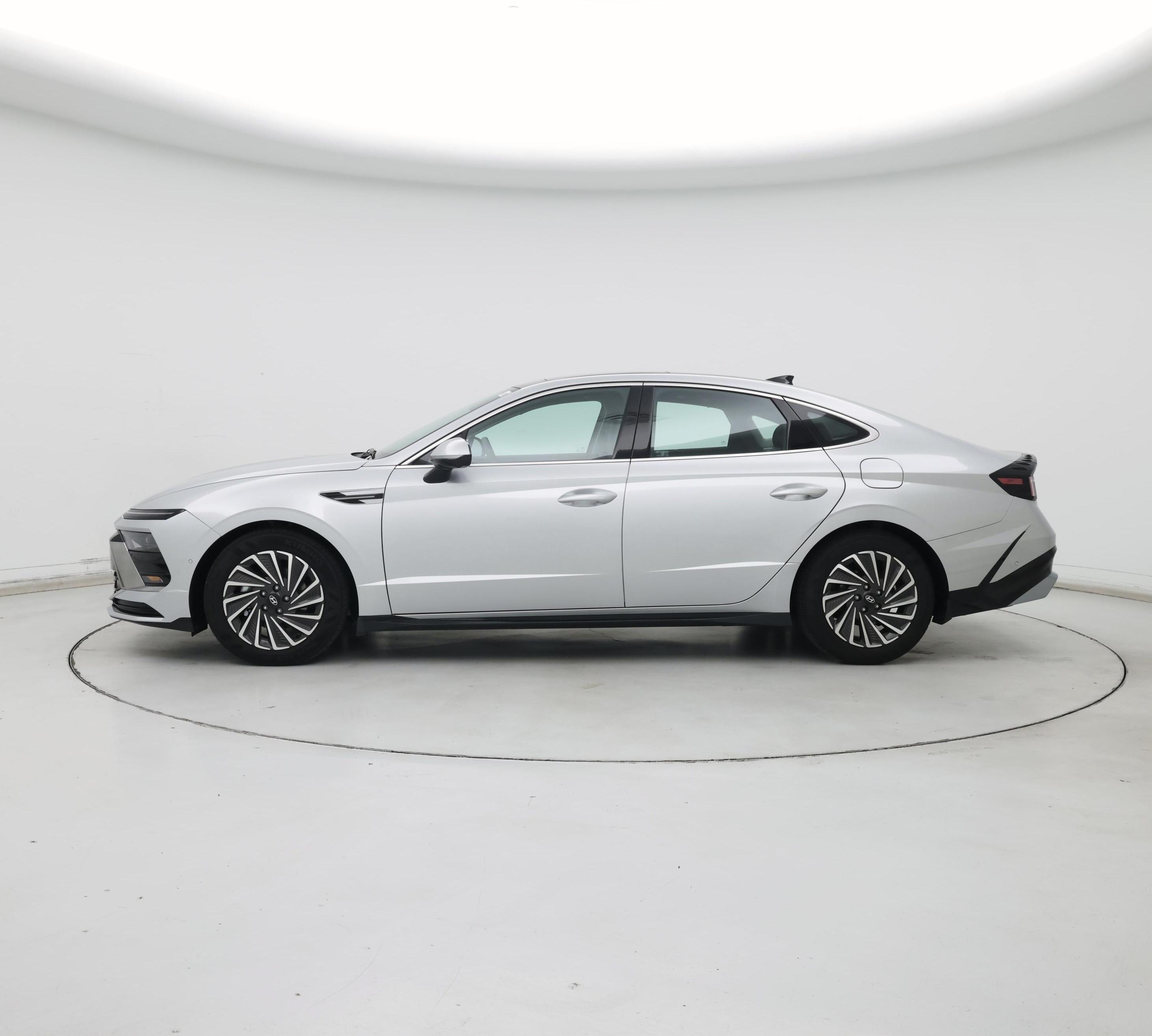 Thumbnail: 2025 Hyundai Sonata - 3