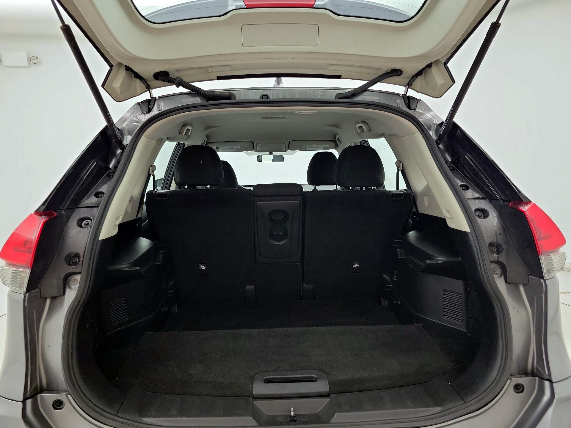 Thumbnail: 2018 Nissan Rogue - 20