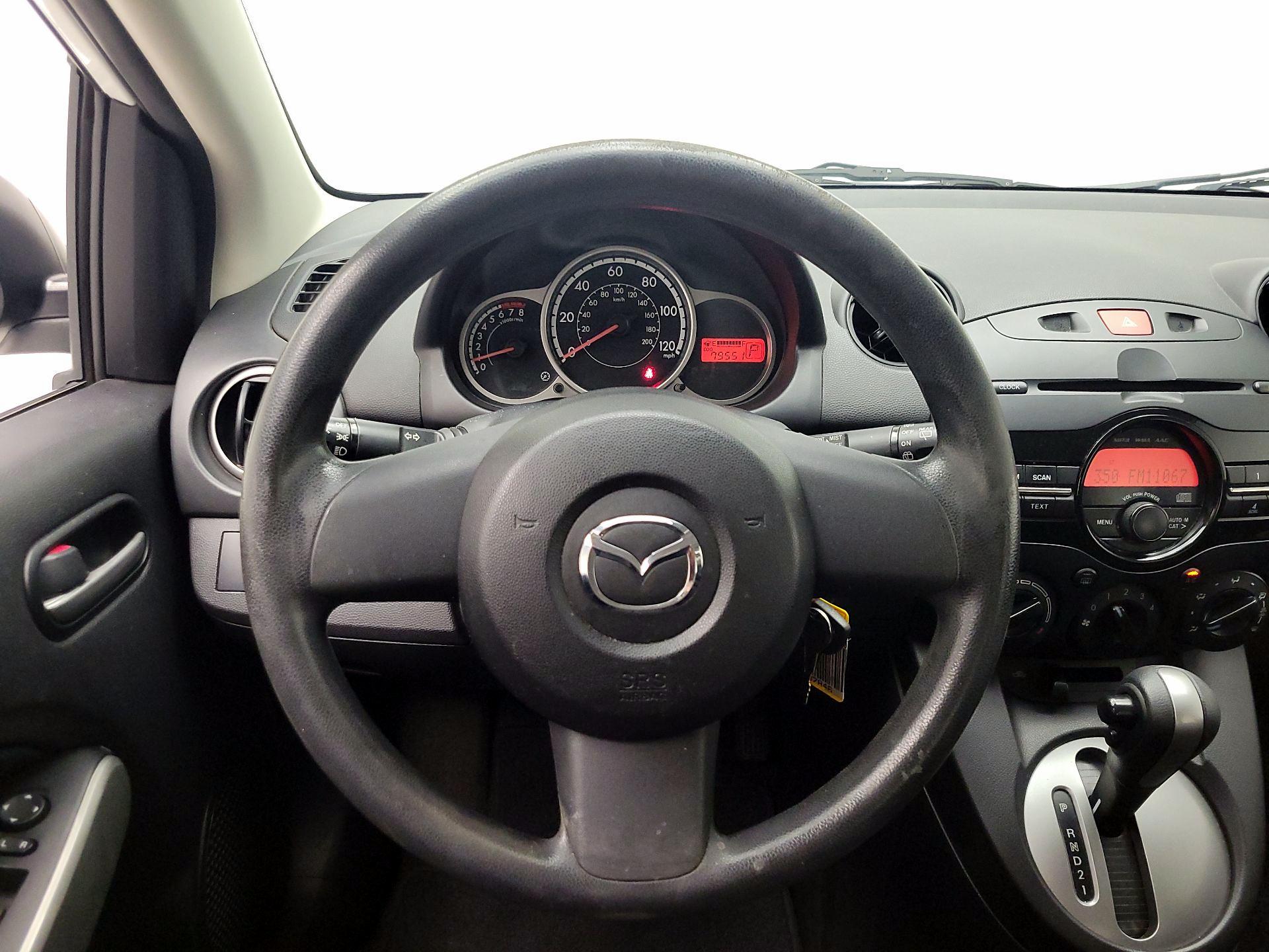 Thumbnail: 2014 Mazda Mazda2 - 10
