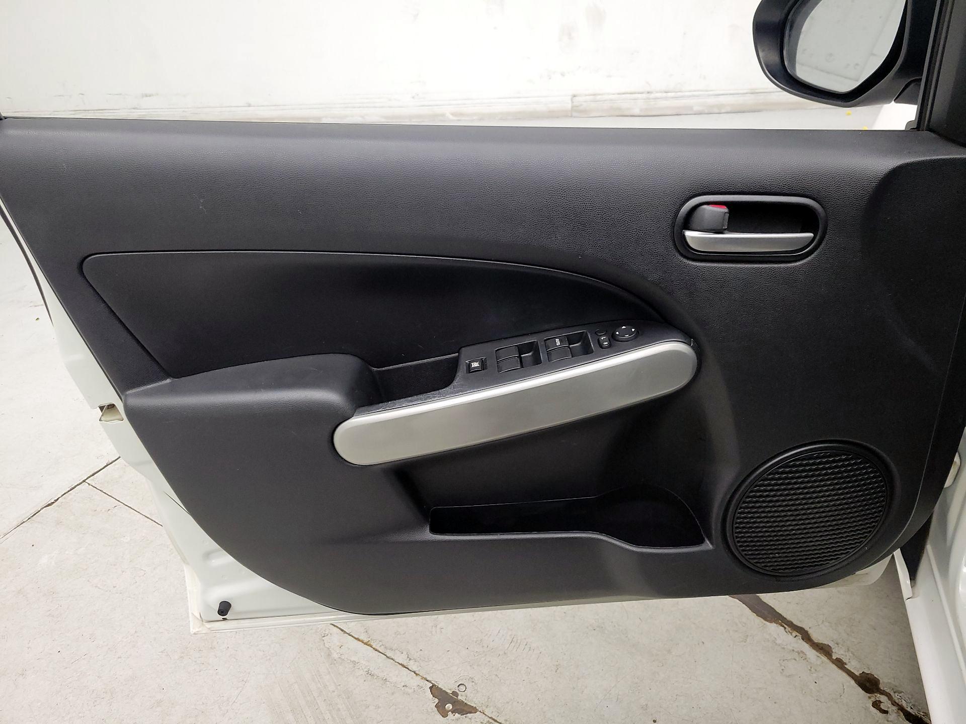 Thumbnail: 2014 Mazda Mazda2 - 12