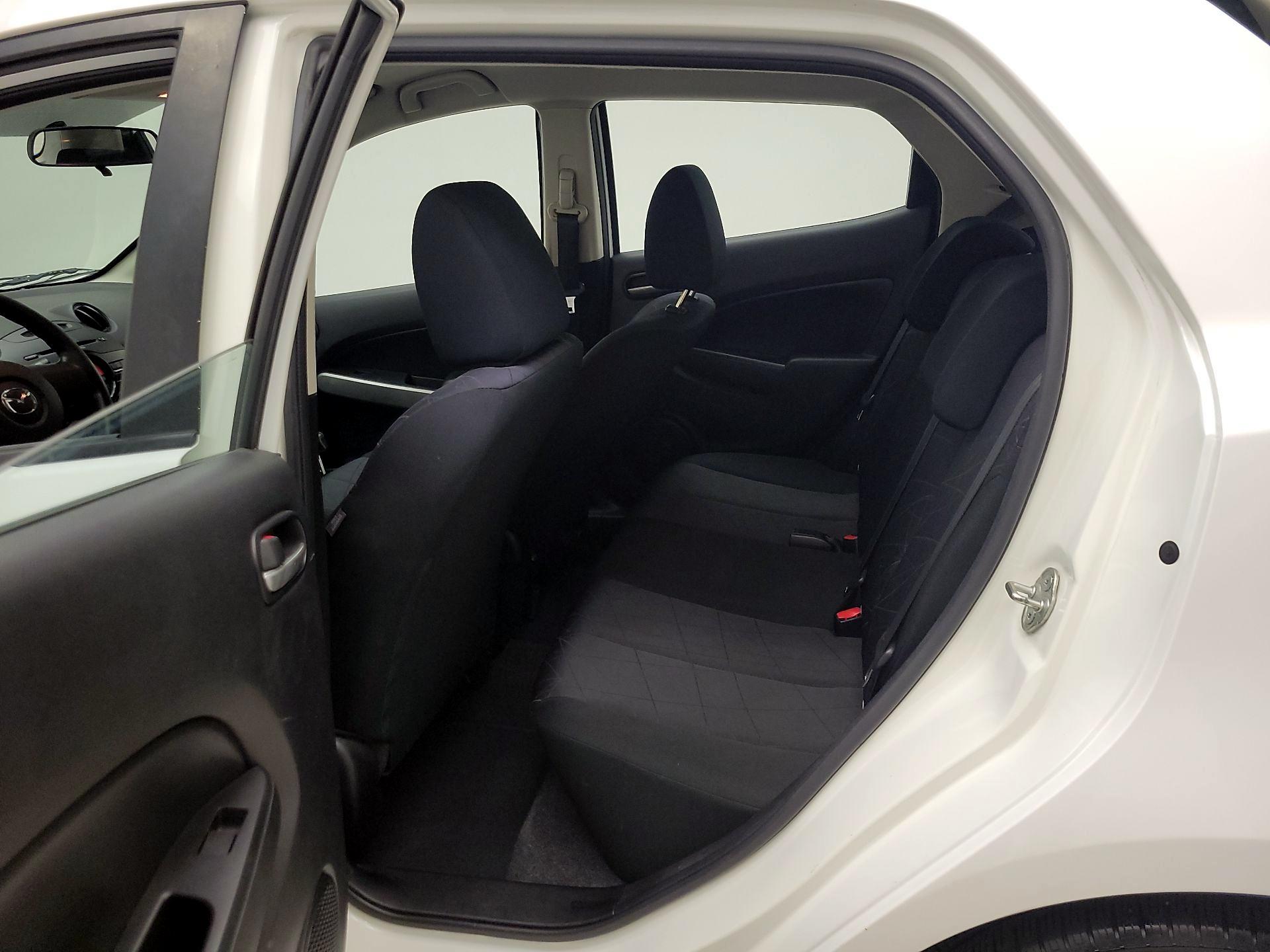 Thumbnail: 2014 Mazda Mazda2 - 18