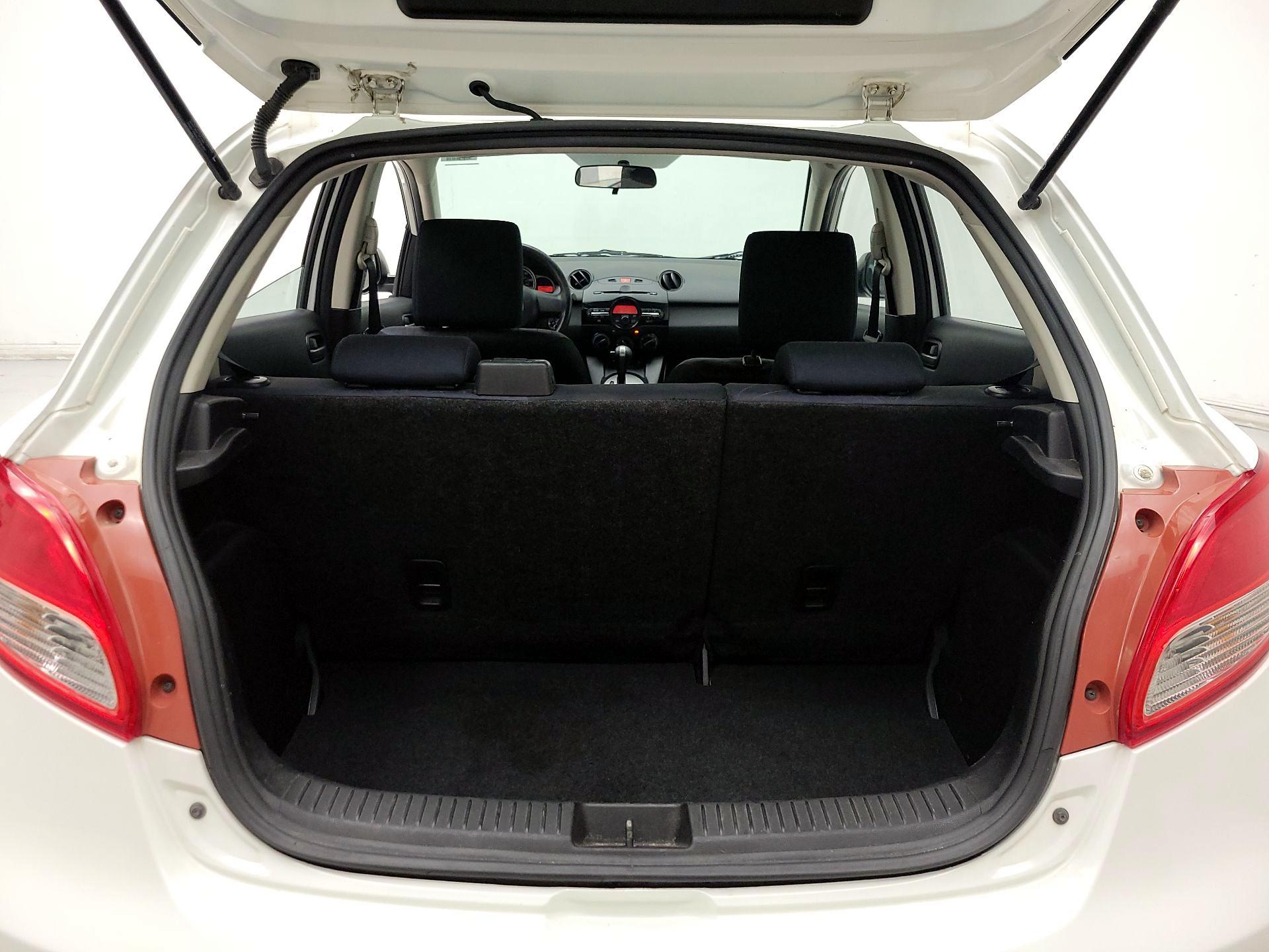 Thumbnail: 2014 Mazda Mazda2 - 19