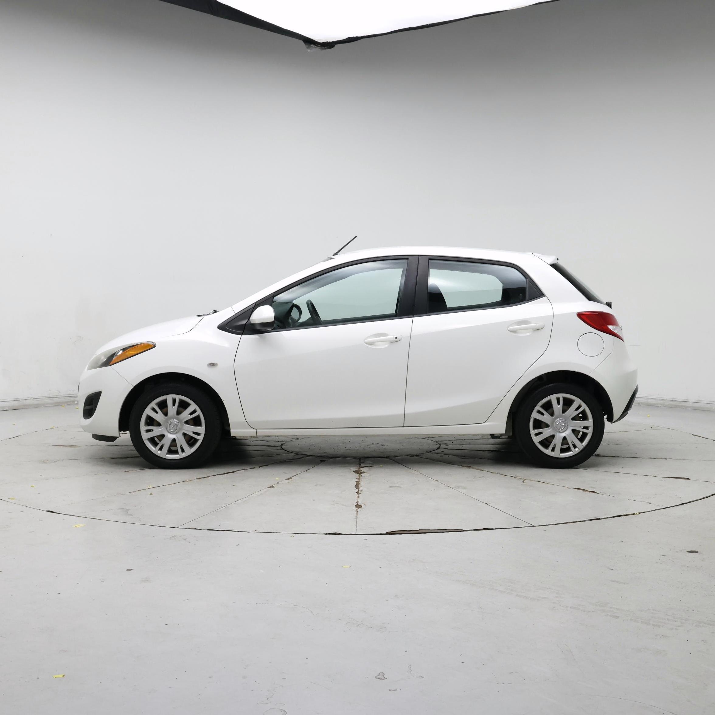 Thumbnail: 2014 Mazda Mazda2 - 3
