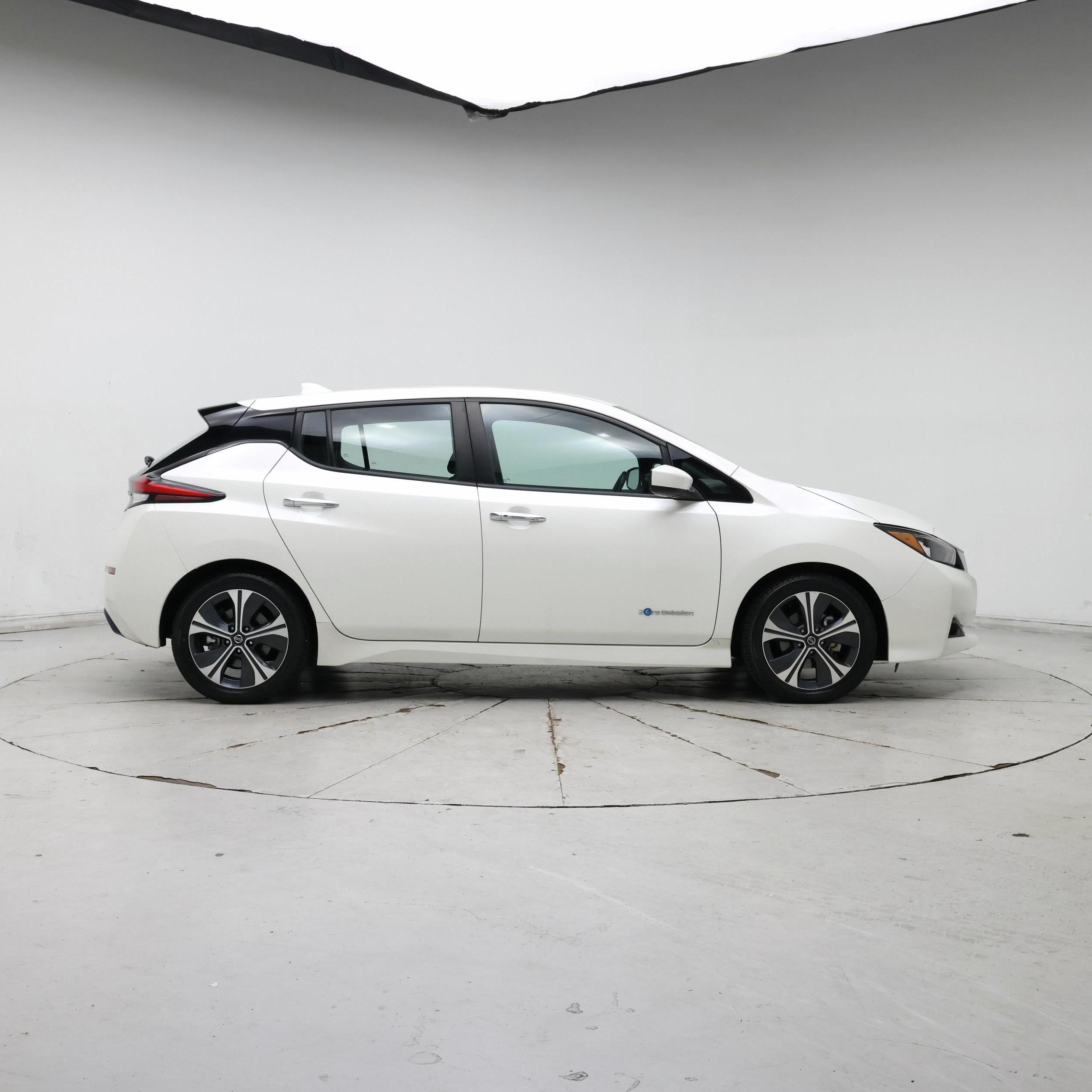 Thumbnail: 2019 Nissan Leaf - 7