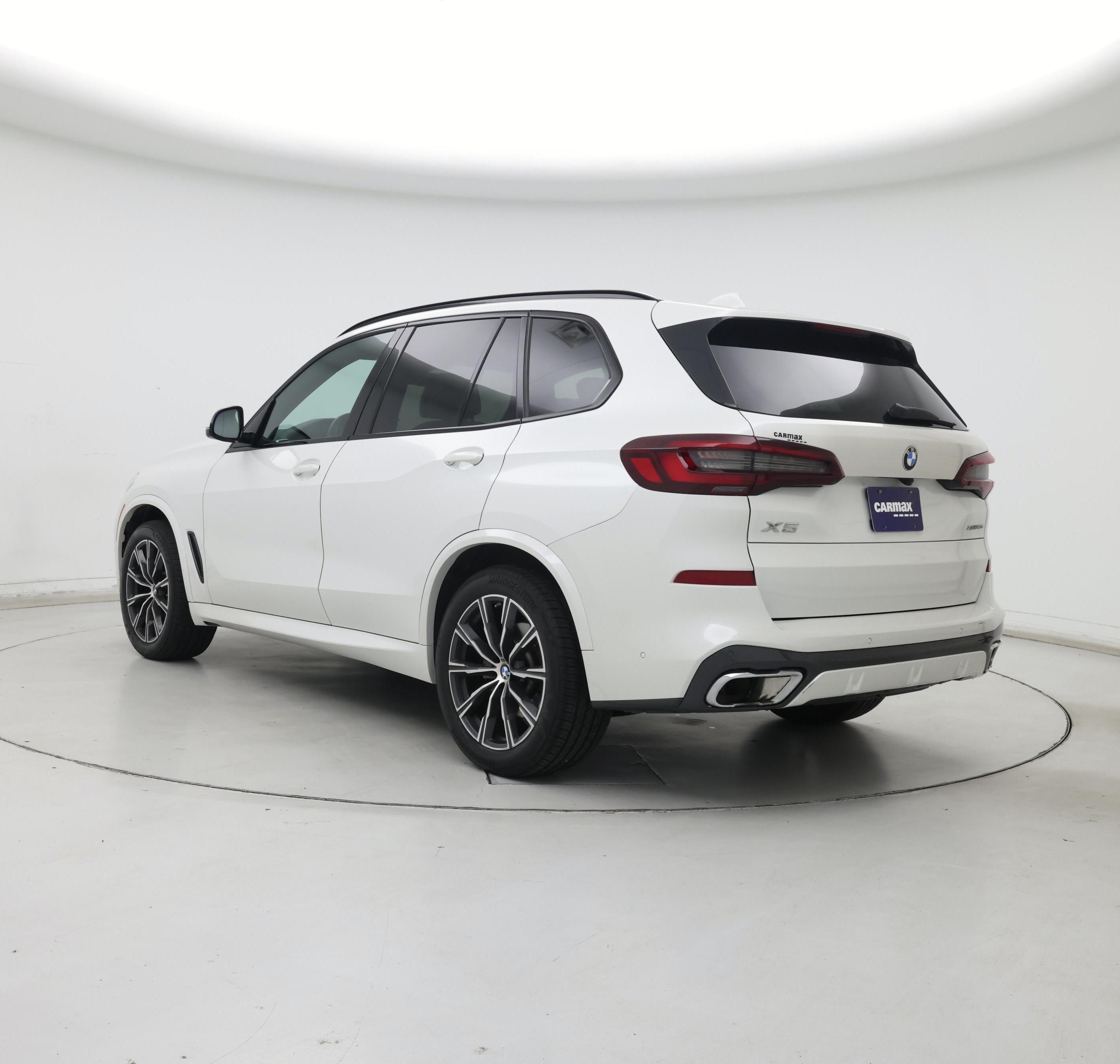 Thumbnail: 2021 BMW X5 - 2