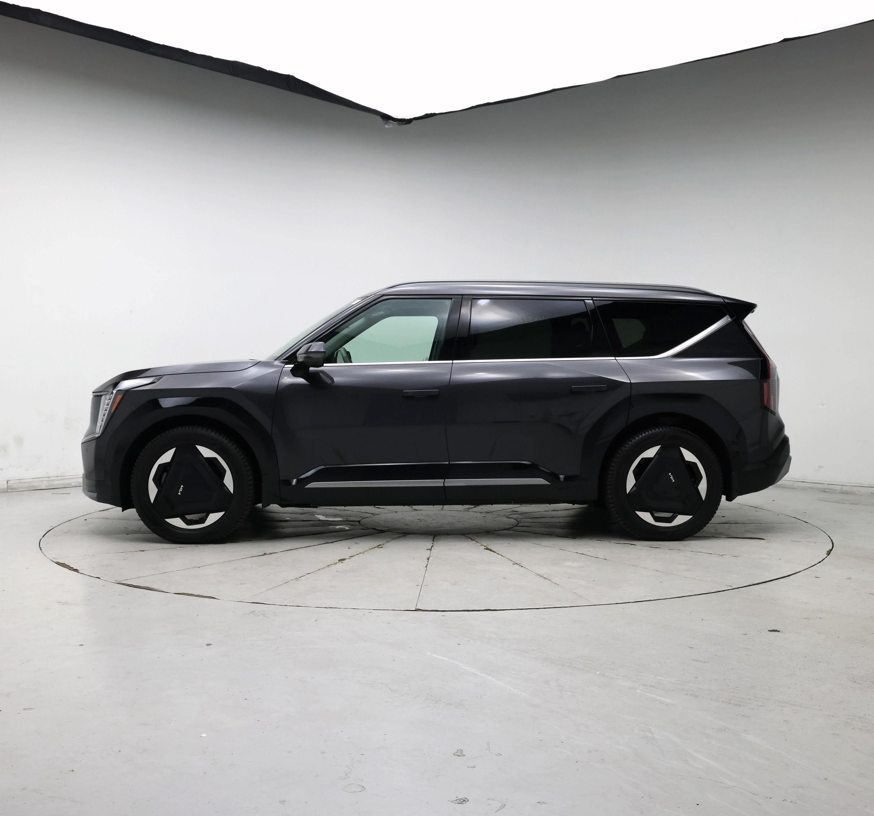Thumbnail: 2024 Kia EV9 - 3