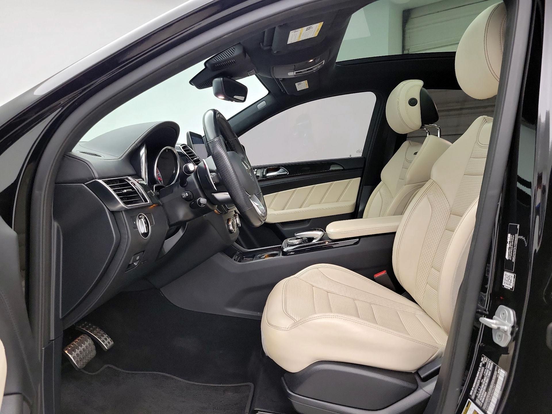 Thumbnail: 2018 Mercedes-Benz GL-Class - 11