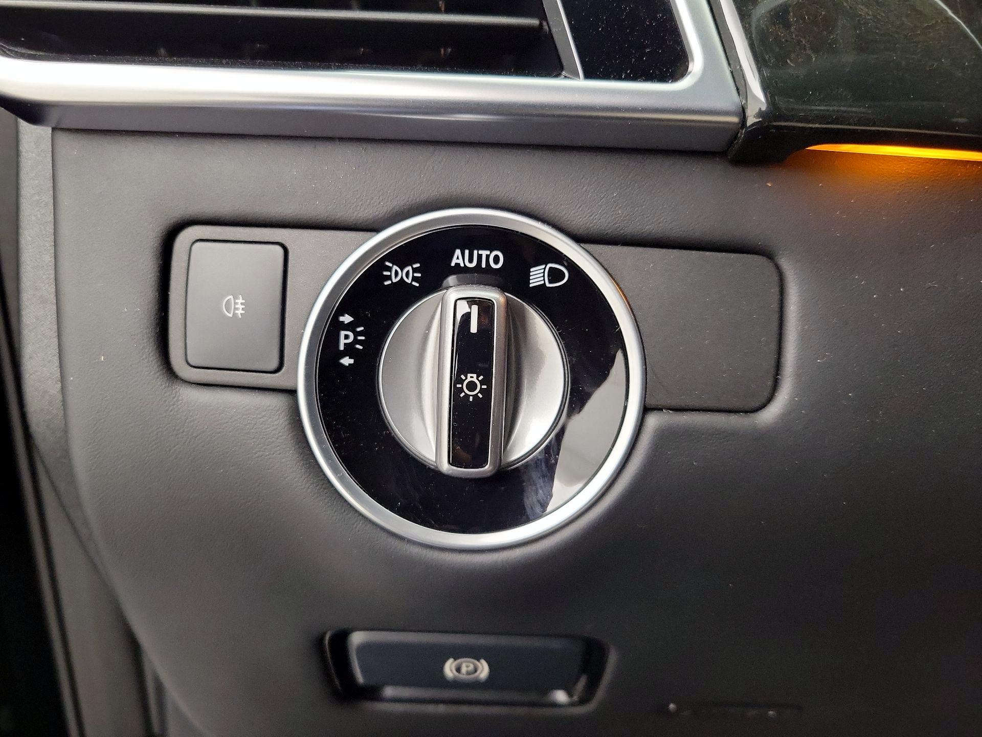 Thumbnail: 2018 Mercedes-Benz GL-Class - 13