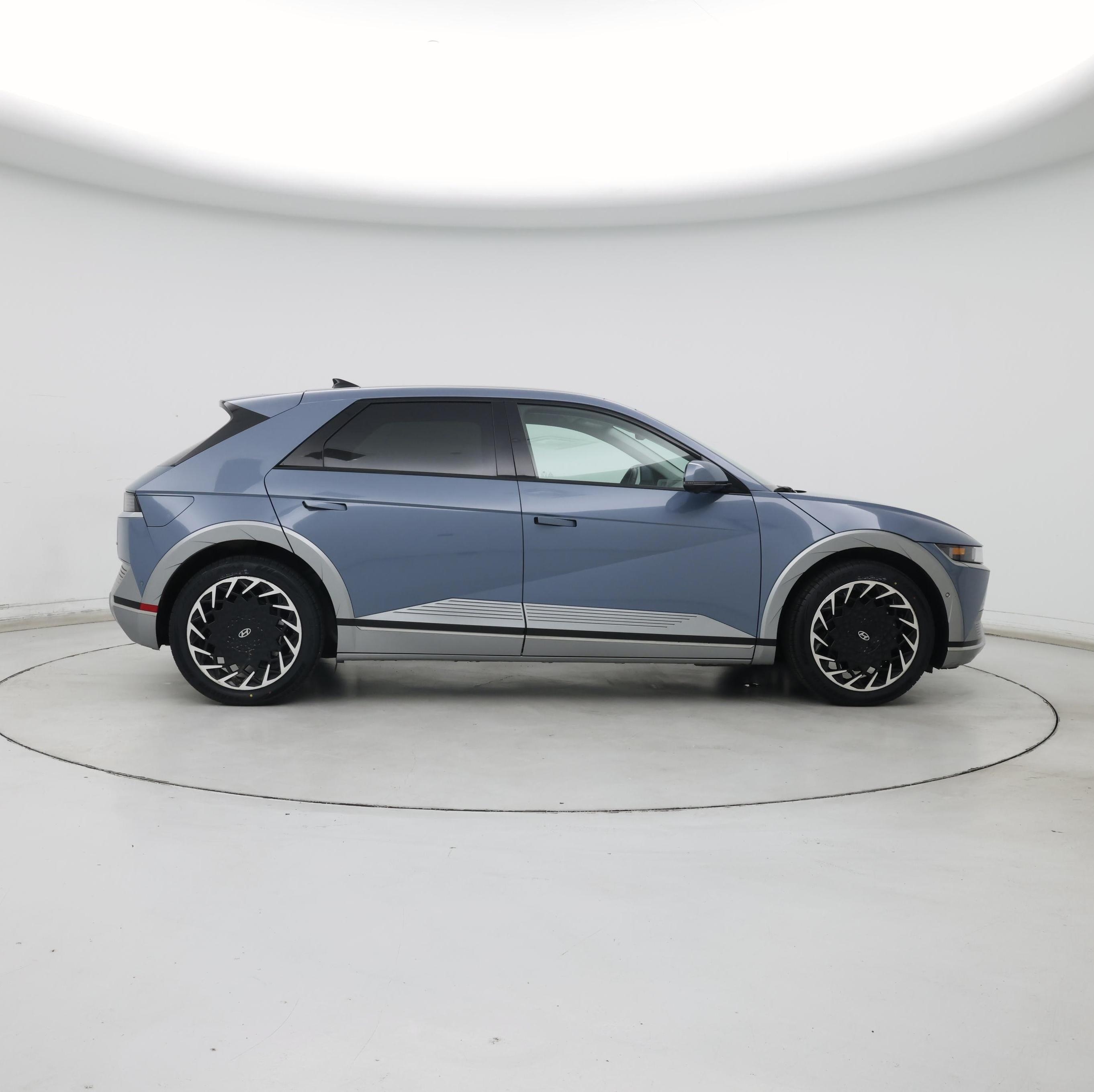 Thumbnail: 2023 Hyundai Ioniq 5 - 7