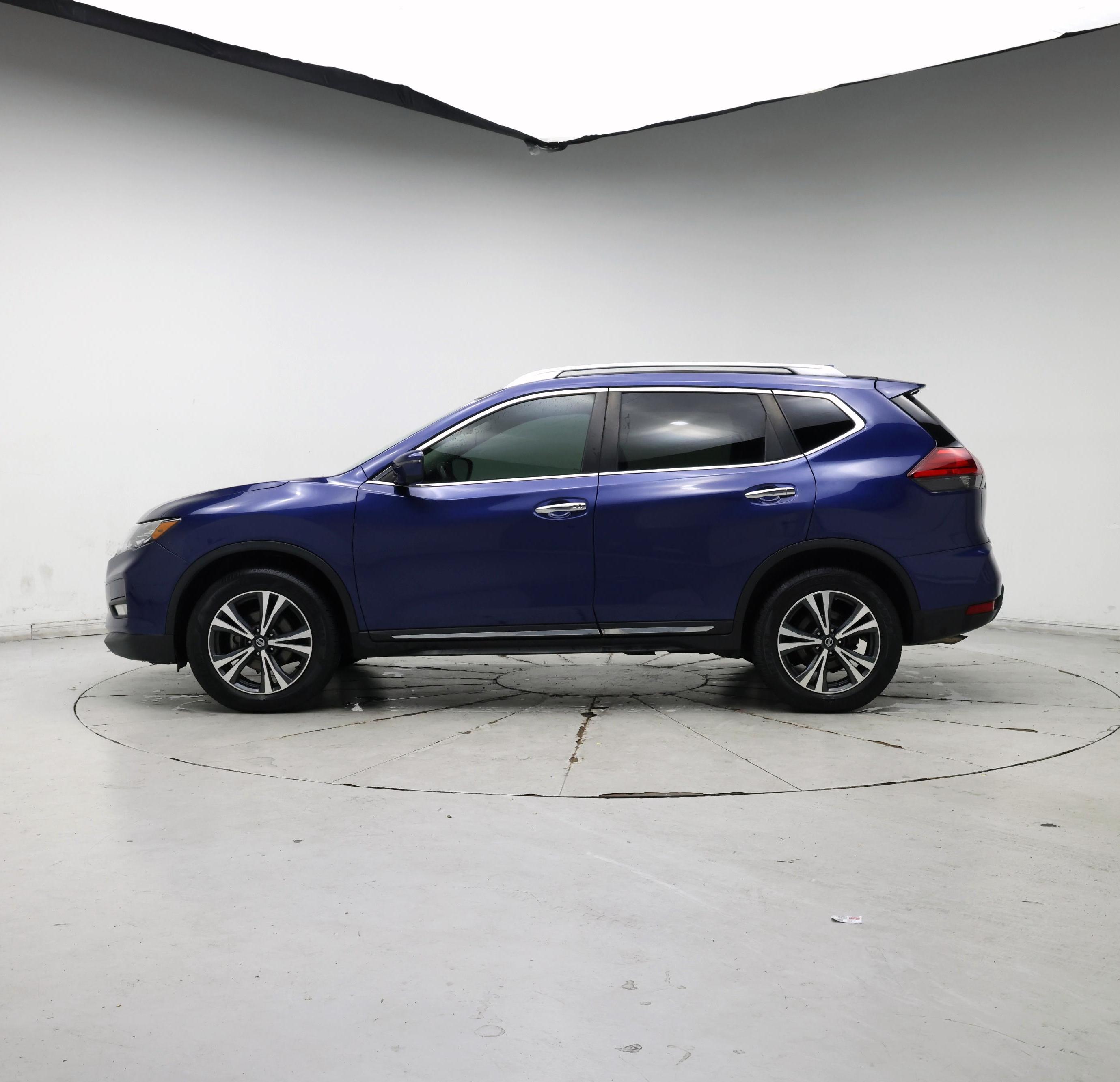 Thumbnail: 2017 Nissan Rogue - 3