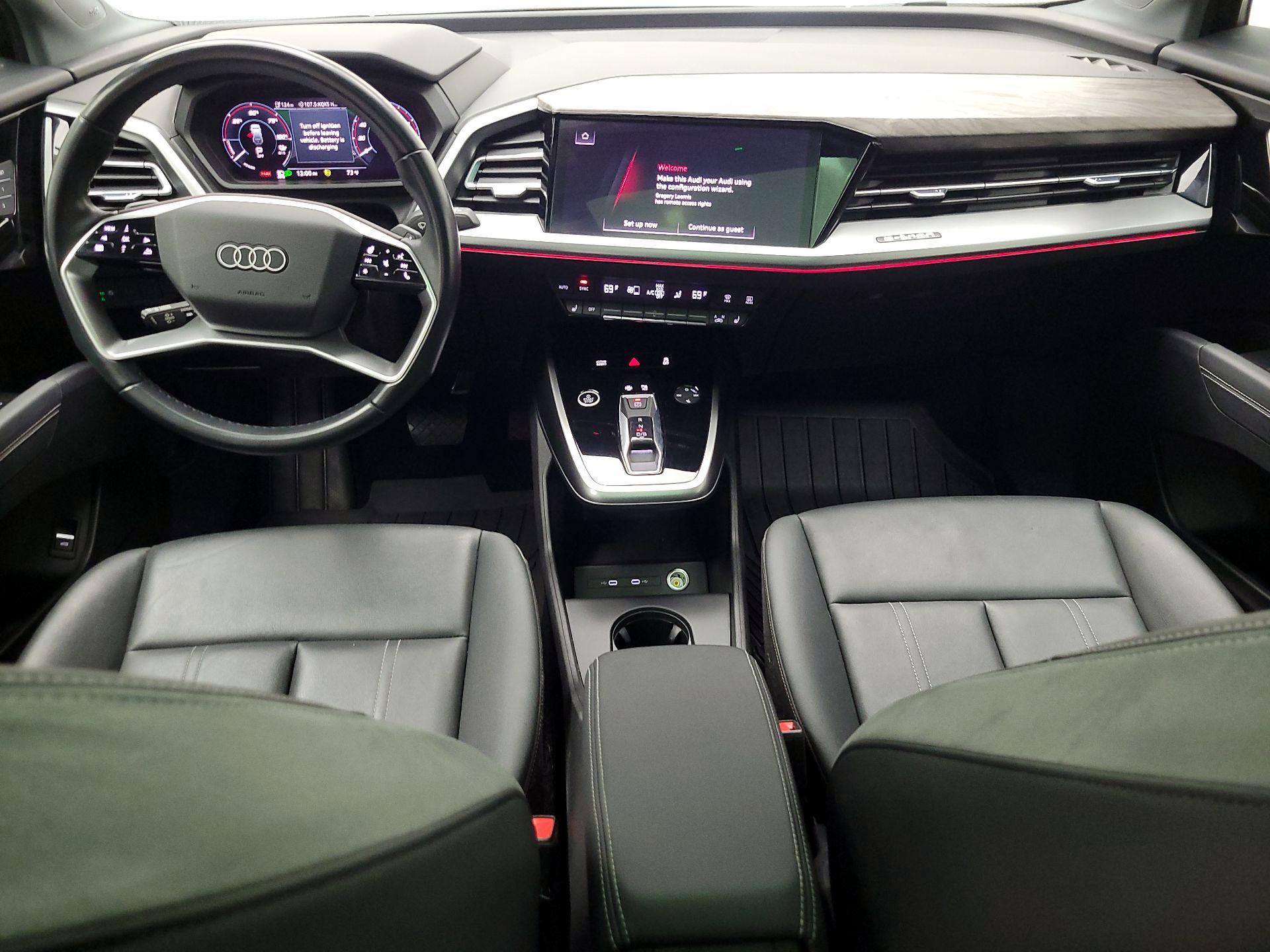 Thumbnail: 2023 Audi Q4 e-tron - 9
