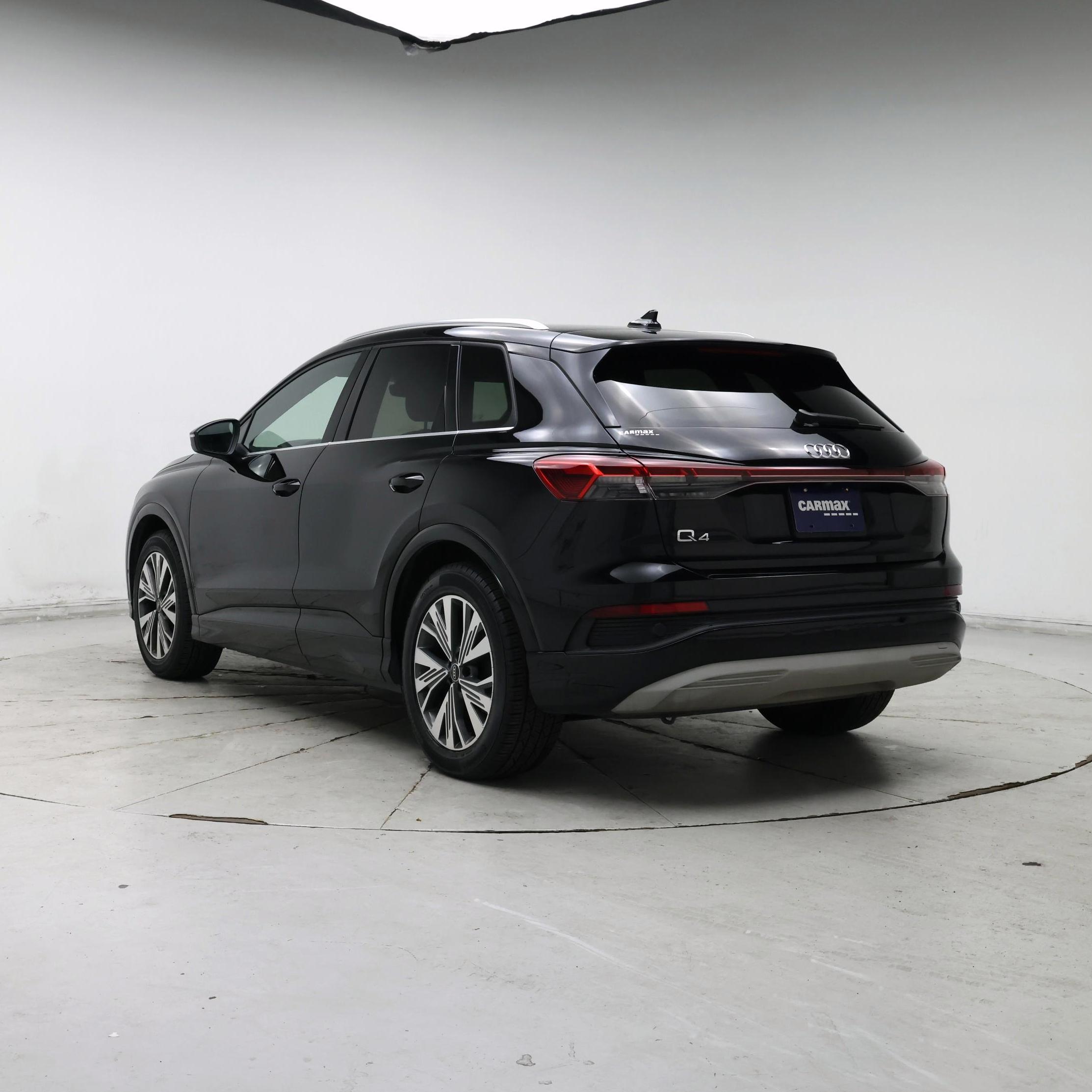 Thumbnail: 2023 Audi Q4 e-tron - 2