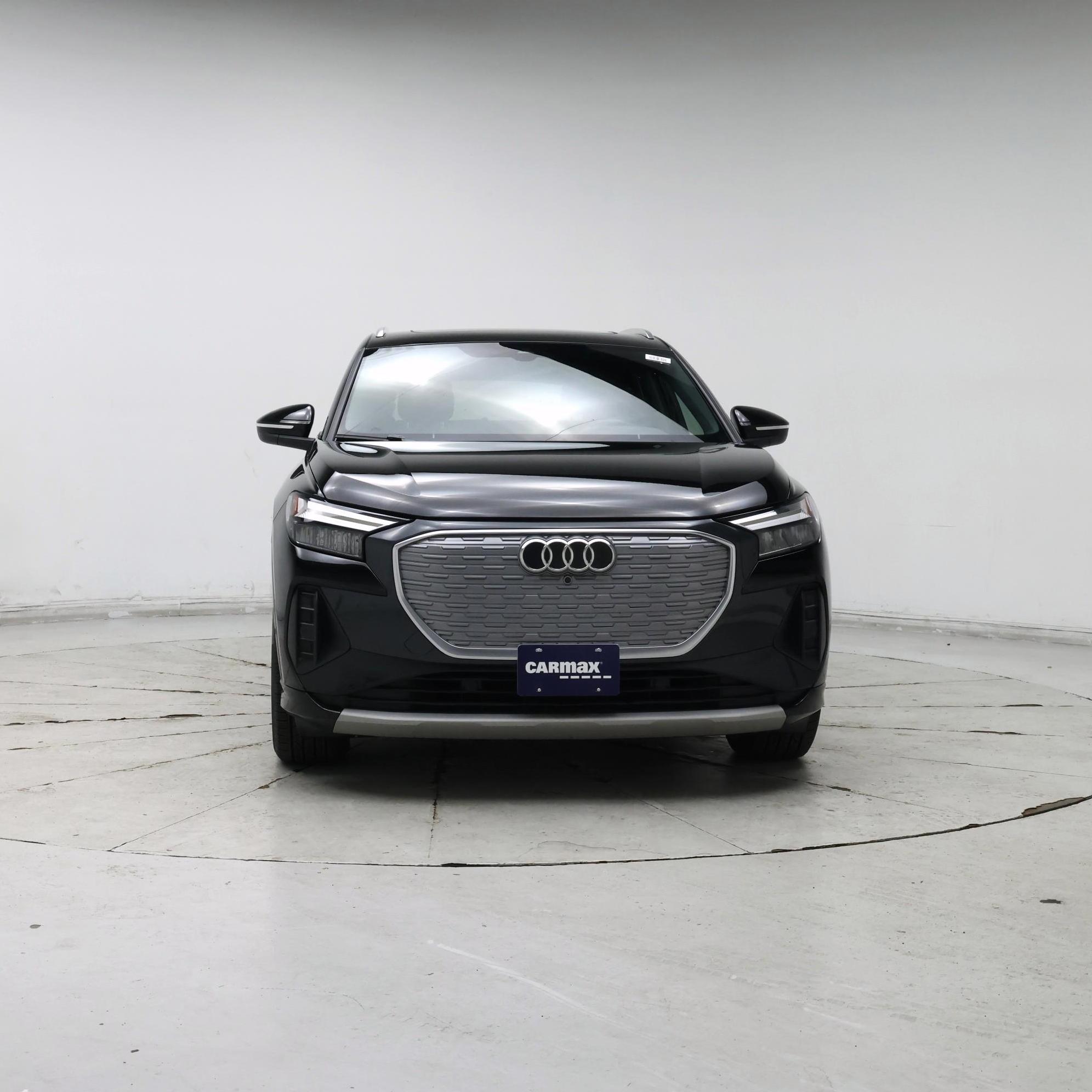 Thumbnail: 2023 Audi Q4 e-tron - 5