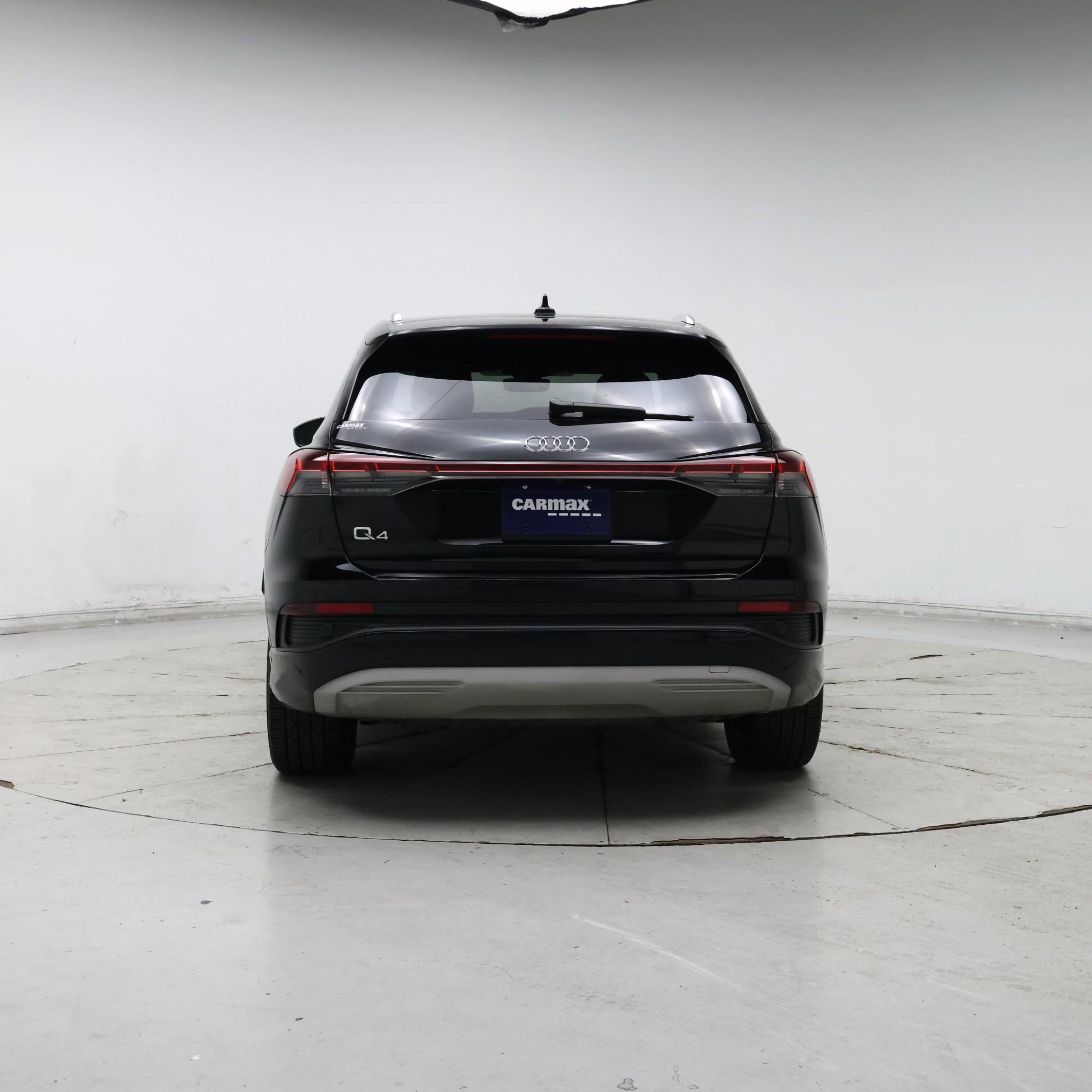 Thumbnail: 2023 Audi Q4 e-tron - 6