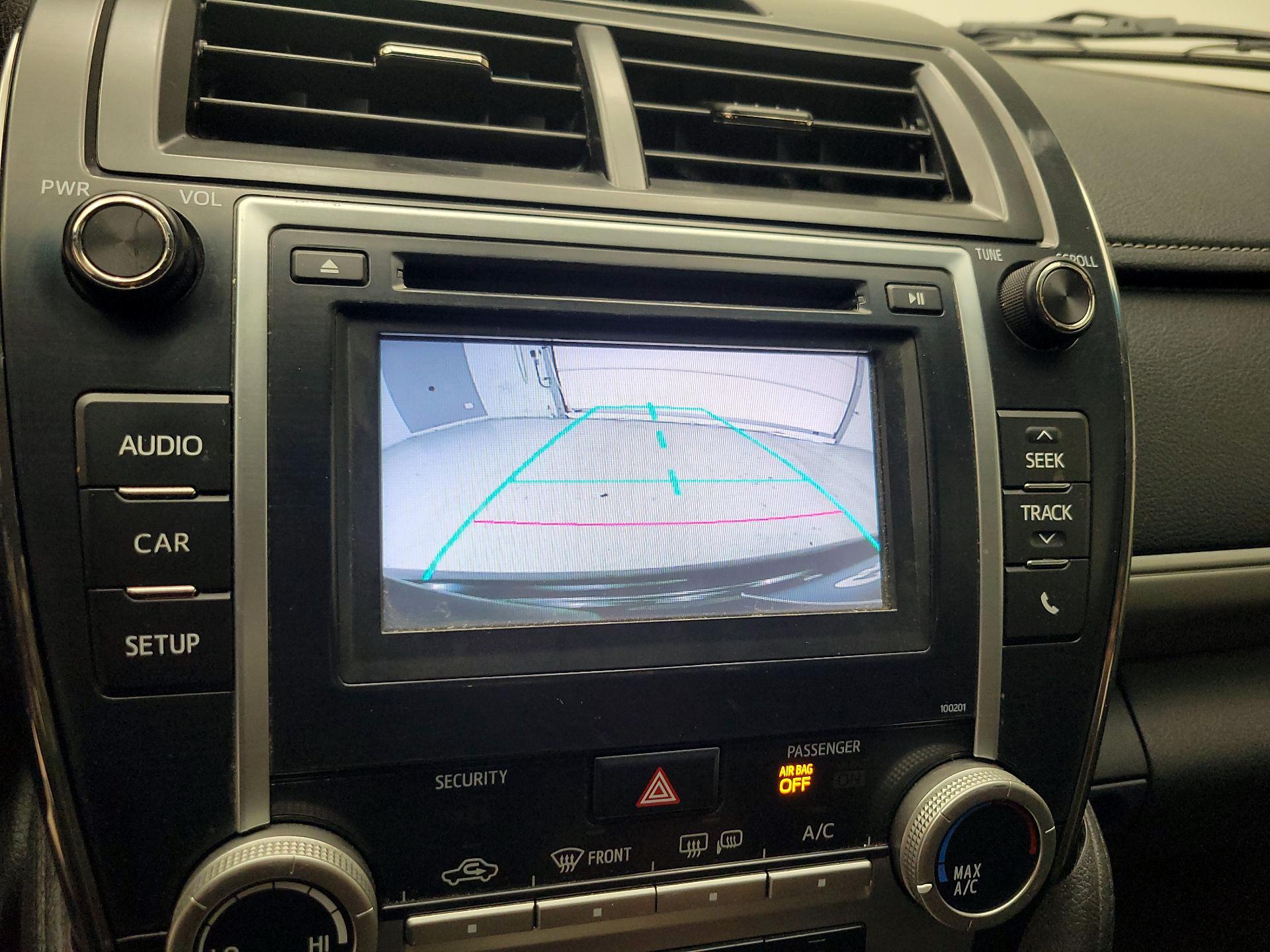 Thumbnail: 2014 Toyota Camry - 14