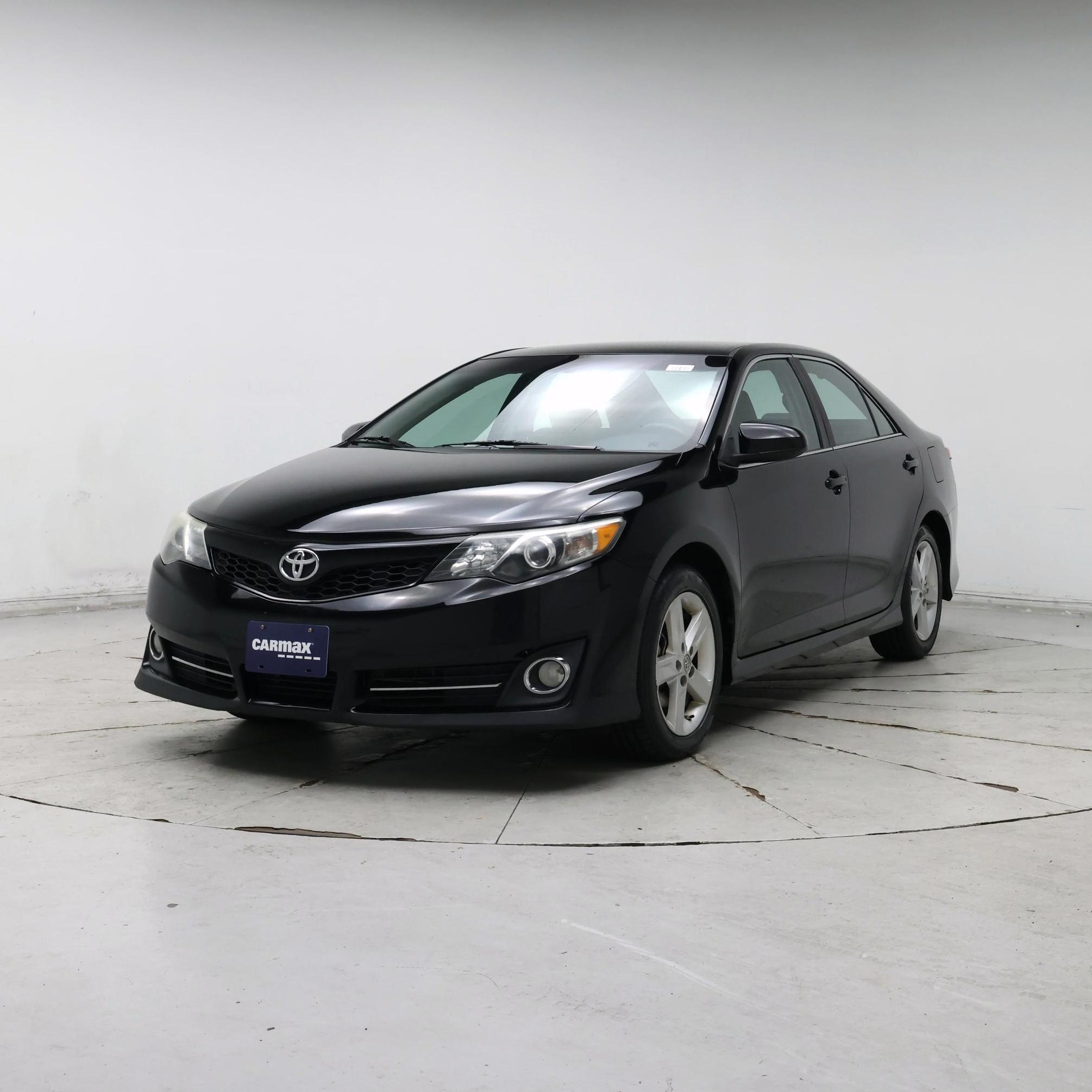 Thumbnail: 2014 Toyota Camry - 4