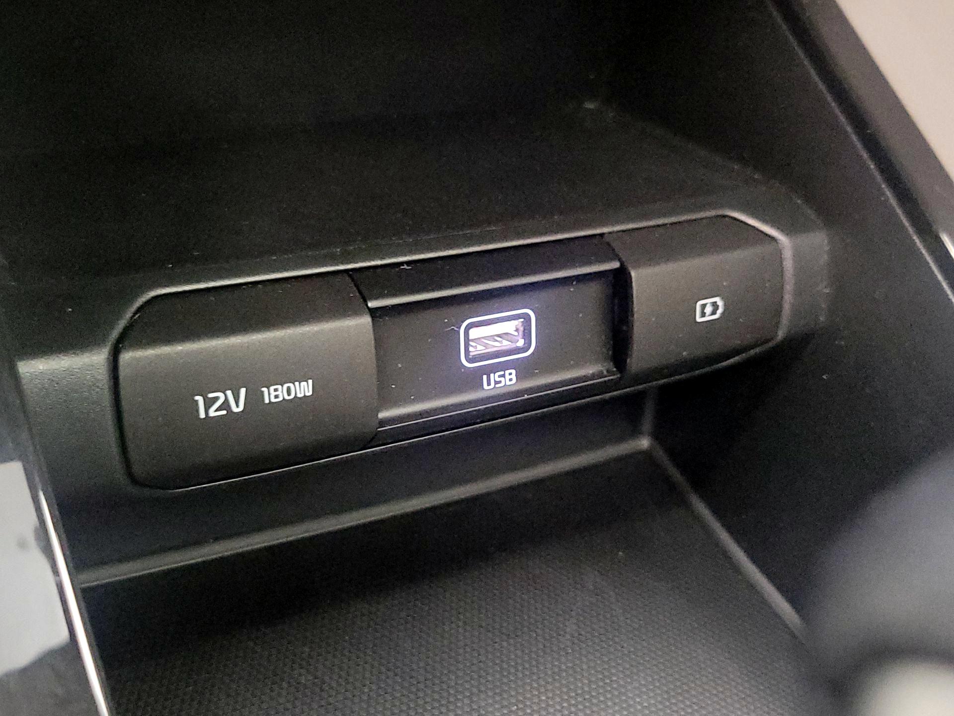 Thumbnail: 2021 Kia Telluride - 18