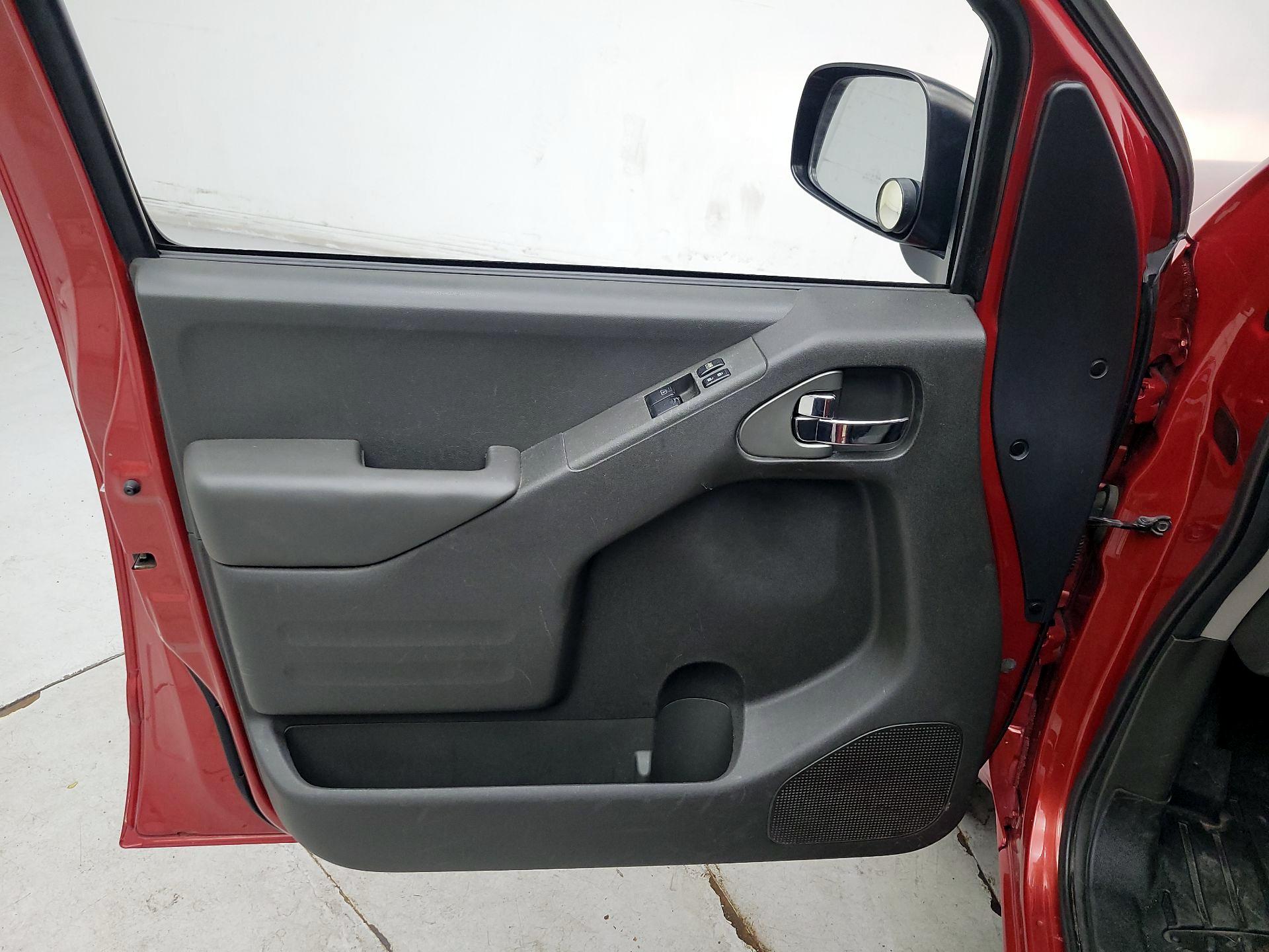Thumbnail: 2016 Nissan Frontier - 12
