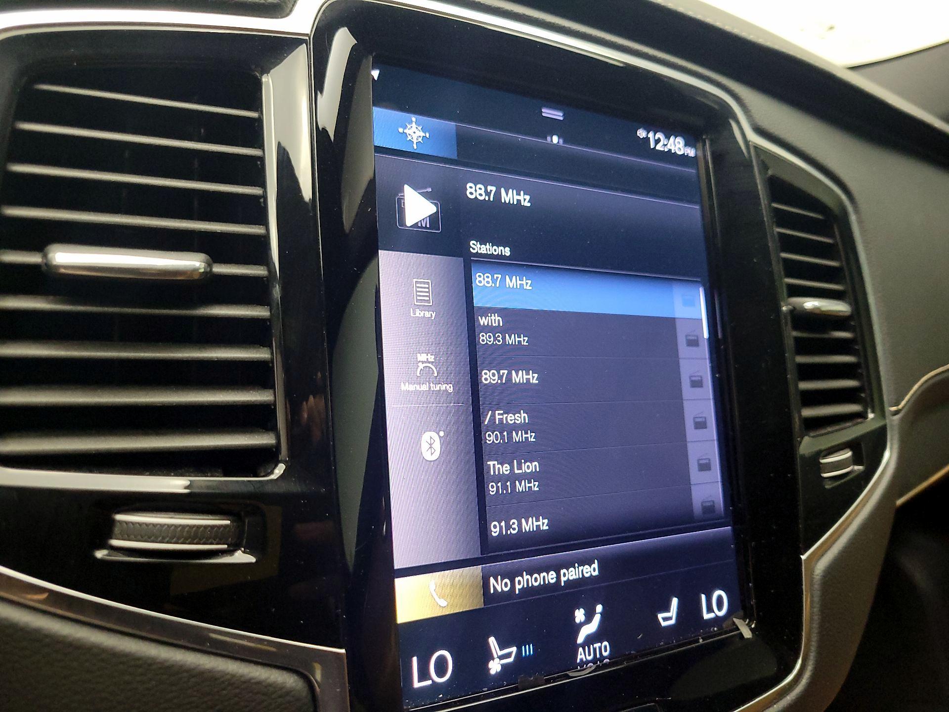 Thumbnail: 2021 Volvo XC90 - 16