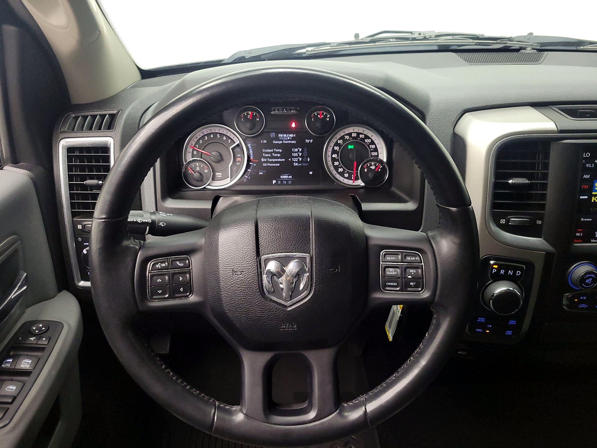 Thumbnail: 2019 RAM 1500 Classic - 10