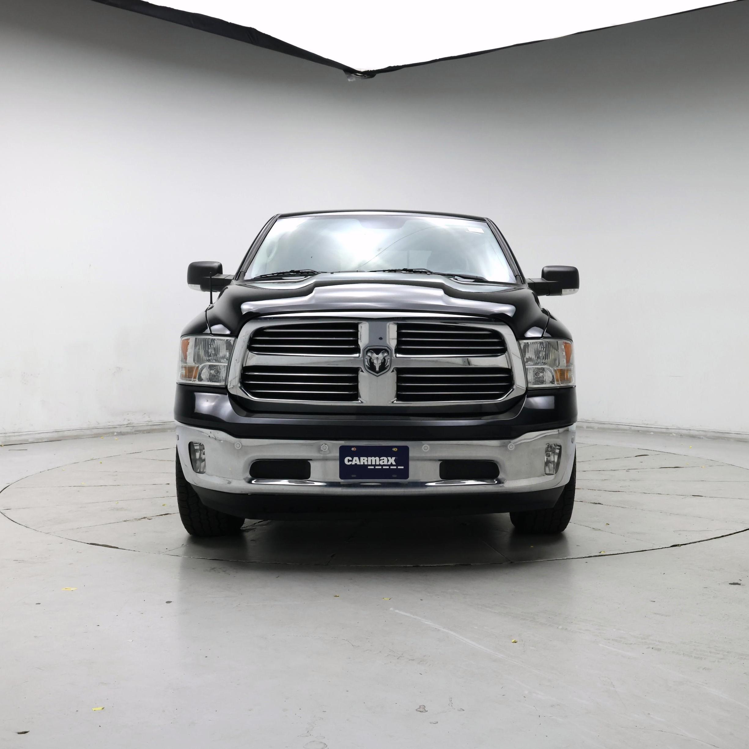 Thumbnail: 2019 RAM 1500 Classic - 5