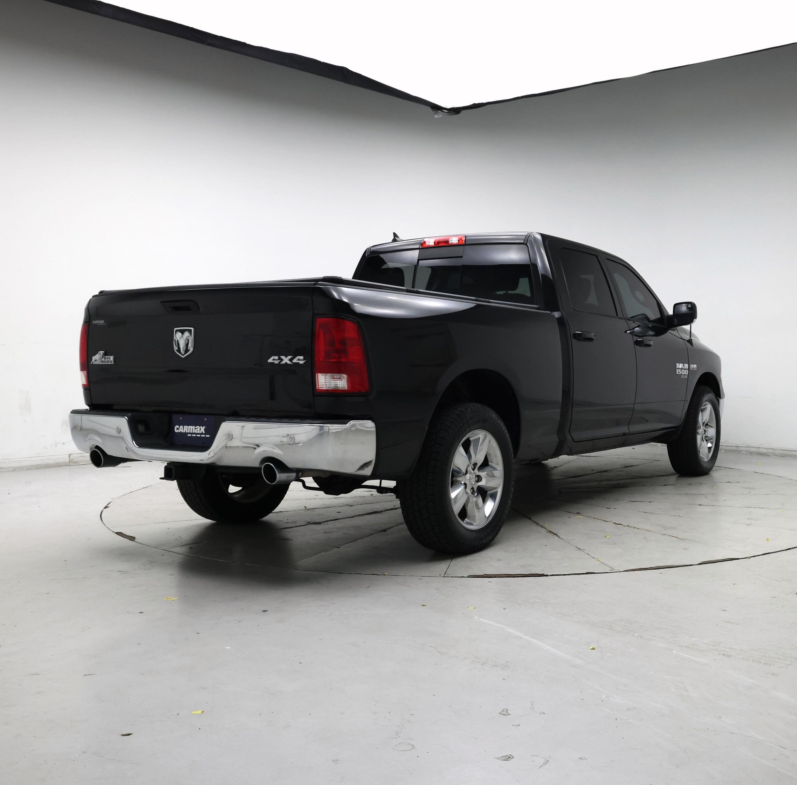 Thumbnail: 2019 RAM 1500 Classic - 8
