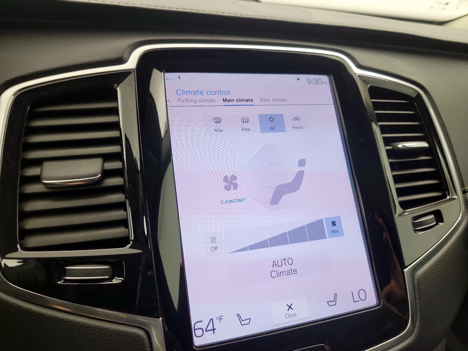 Thumbnail: 2022 Volvo XC90 - 17