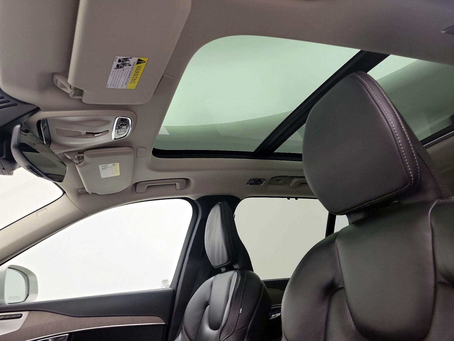 Thumbnail: 2022 Volvo XC90 - 20