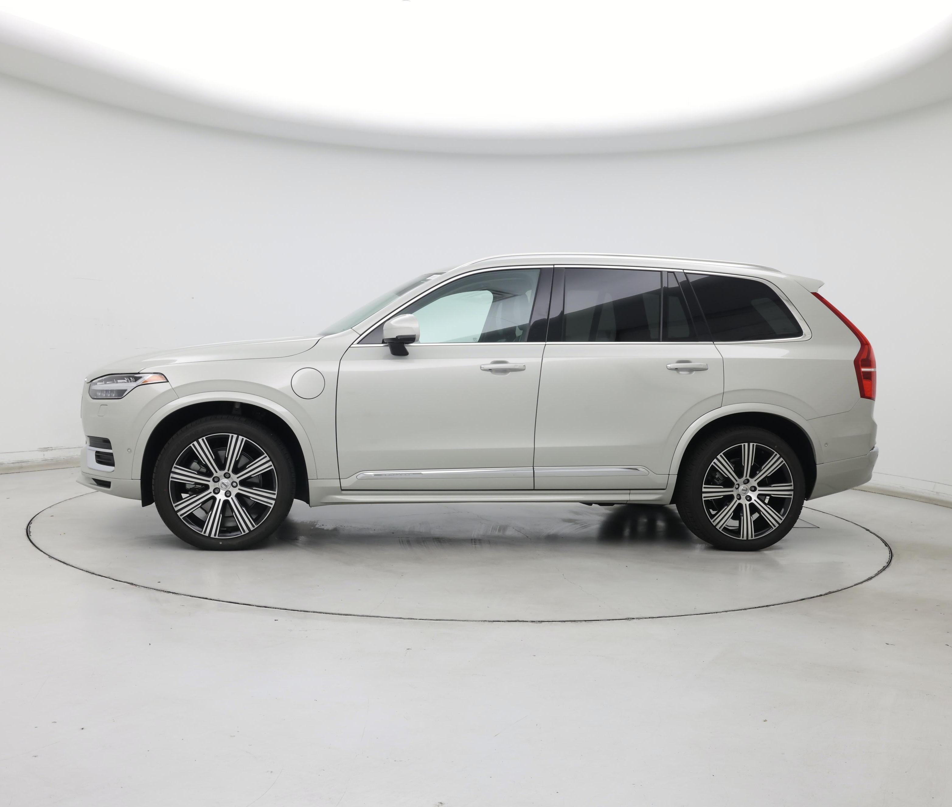 Thumbnail: 2022 Volvo XC90 - 3