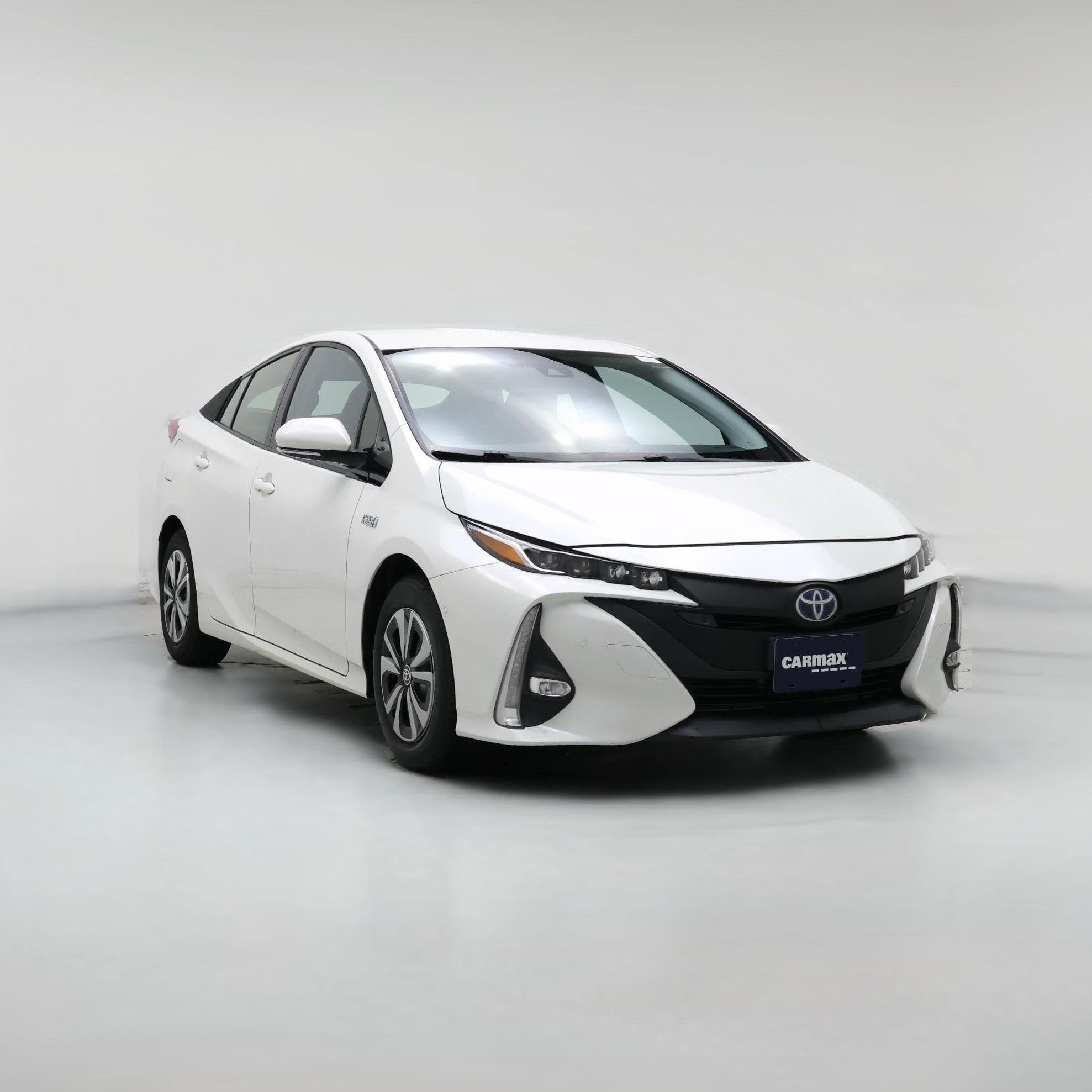 Thumbnail: 2017 Toyota Prius Prime - 1