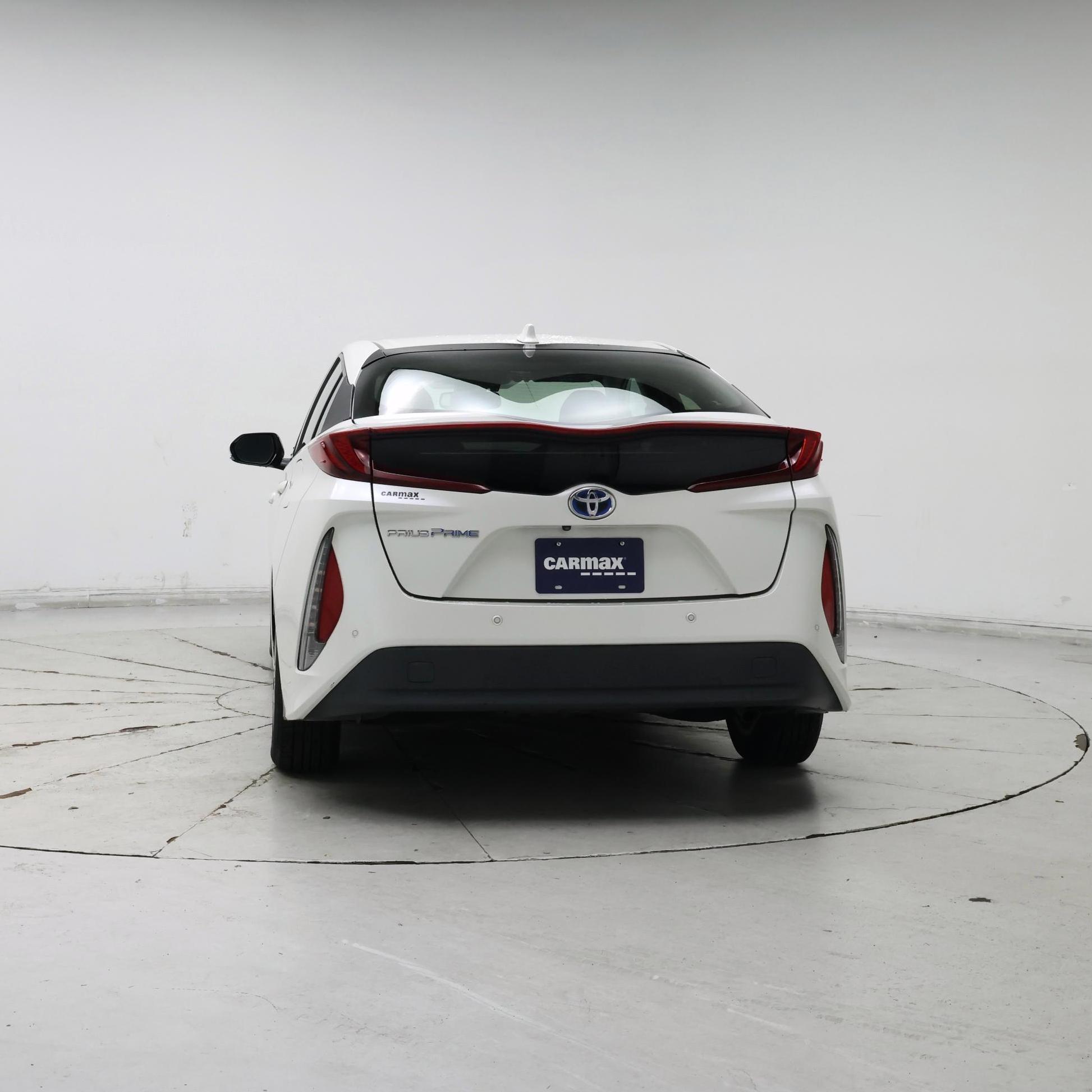 Thumbnail: 2017 Toyota Prius Prime - 6