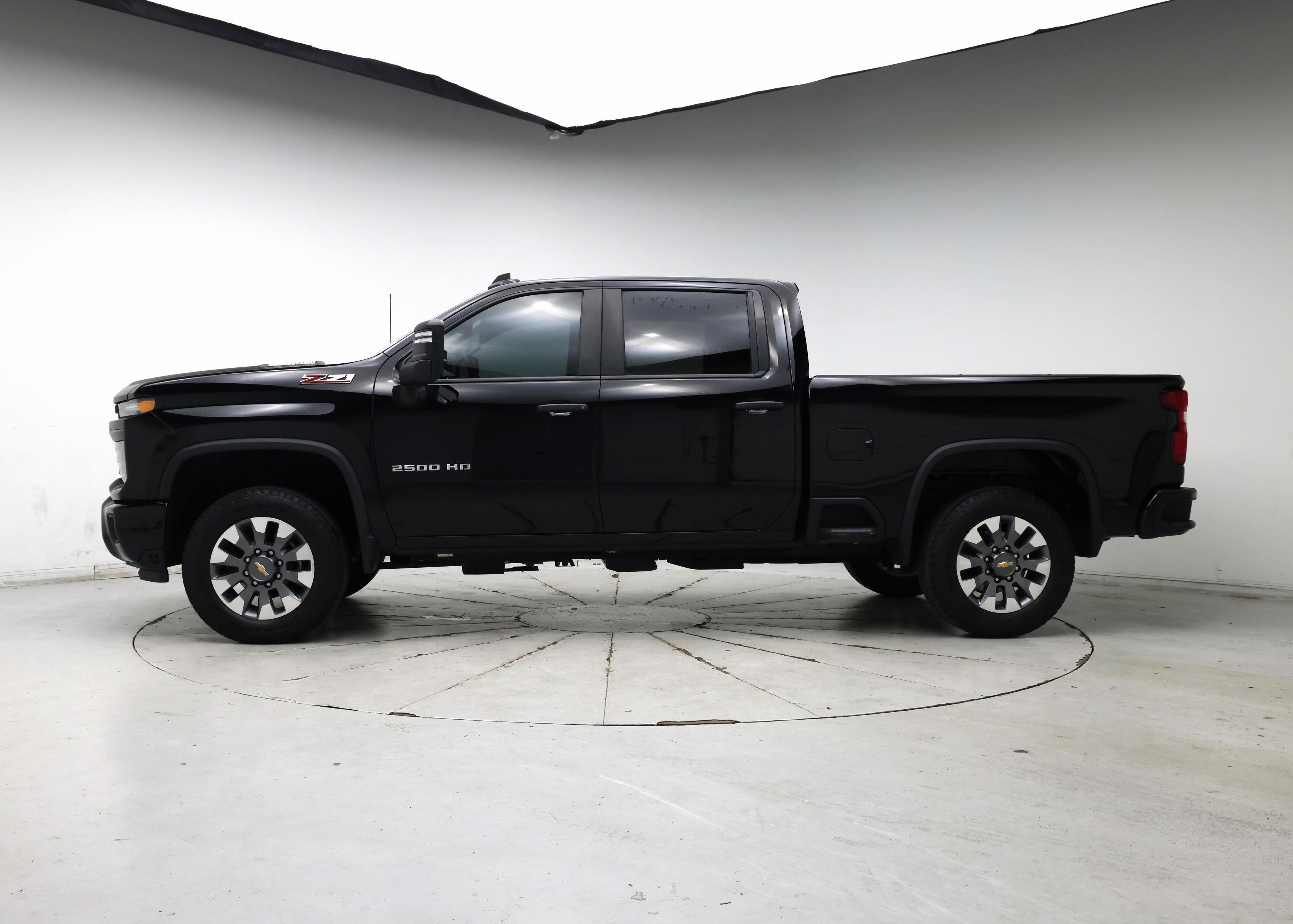 Thumbnail: 2024 Chevrolet Silverado 2500 - 3
