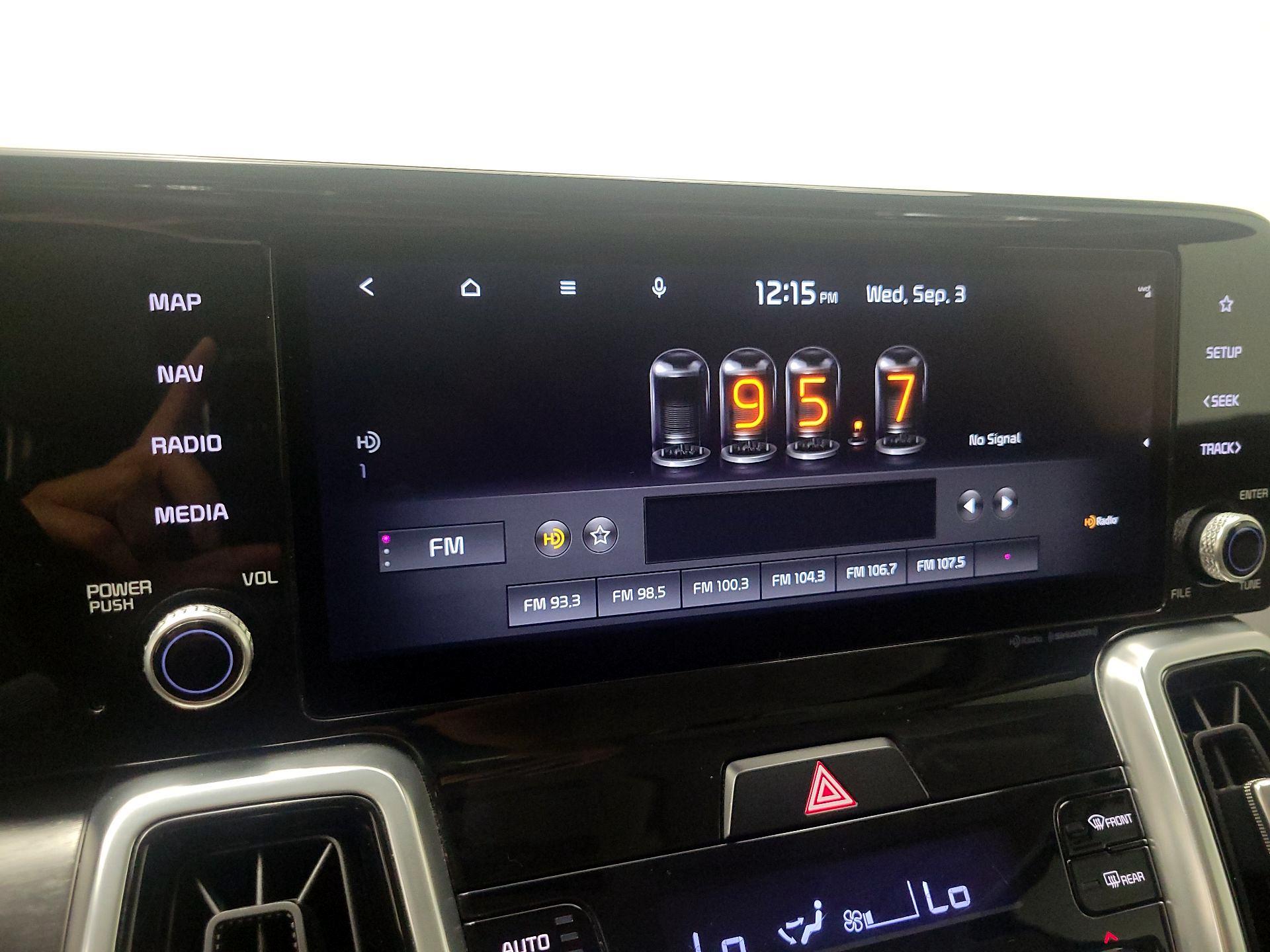 Thumbnail: 2021 Kia Sorento - 16