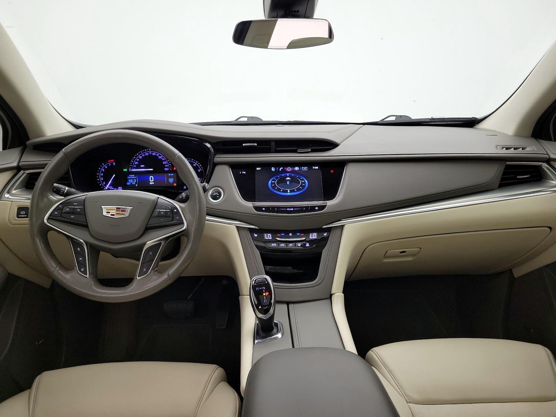 Thumbnail: 2019 Cadillac XT5 - 9