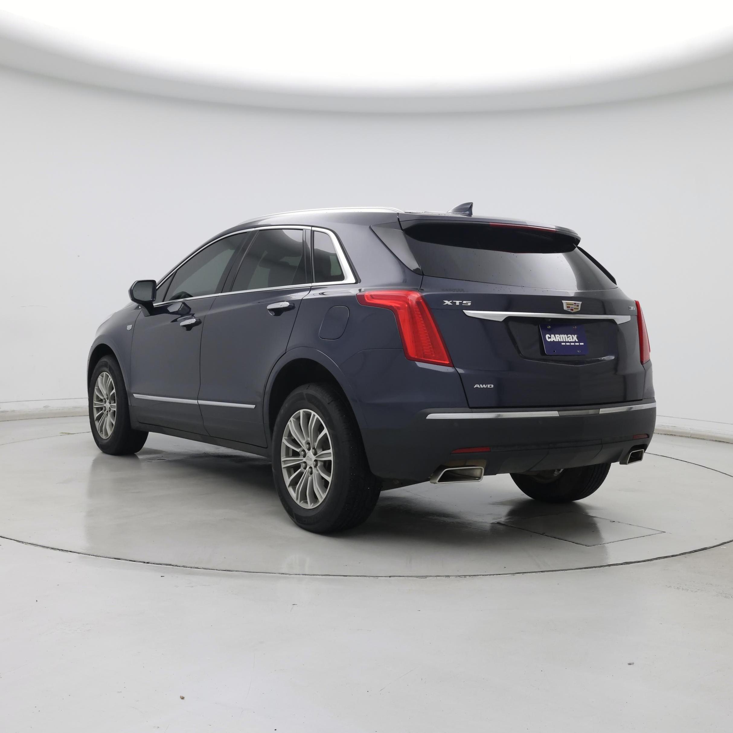 Thumbnail: 2019 Cadillac XT5 - 2