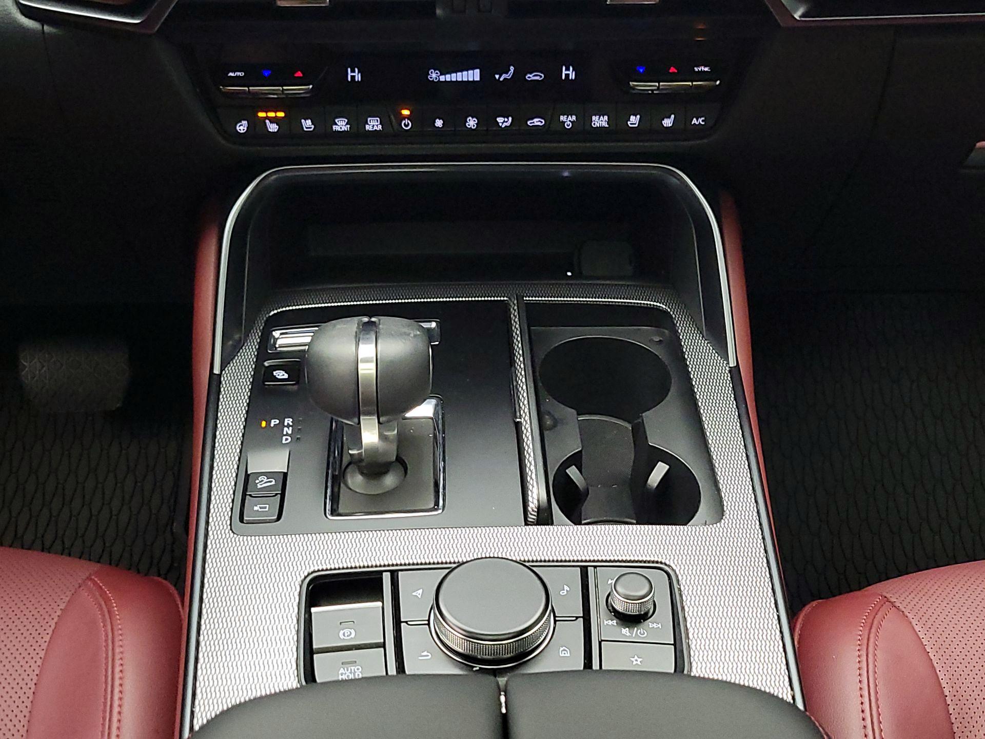 Thumbnail: 2025 Mazda CX-70 - 18