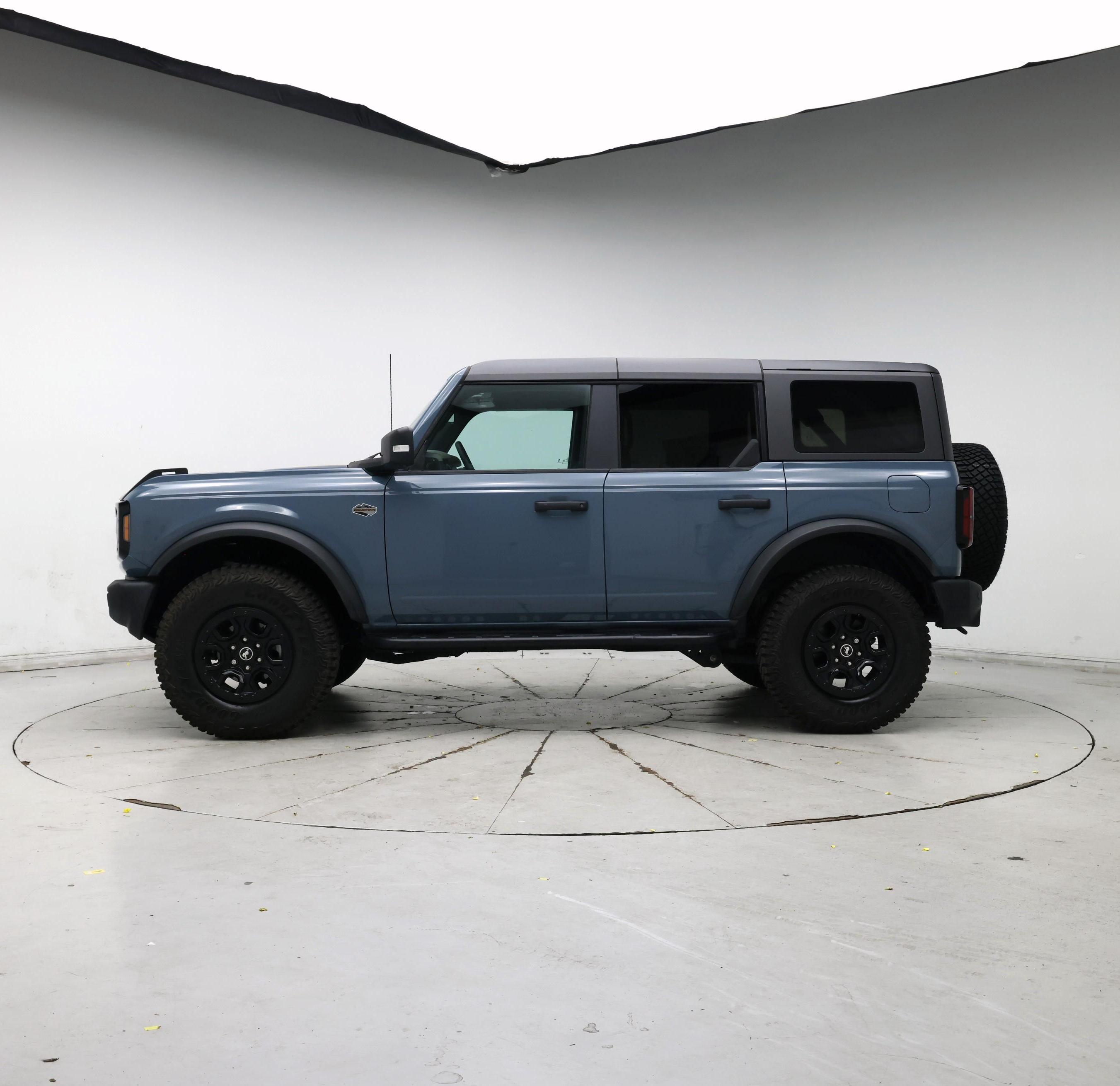 Thumbnail: 2022 Ford Bronco - 3