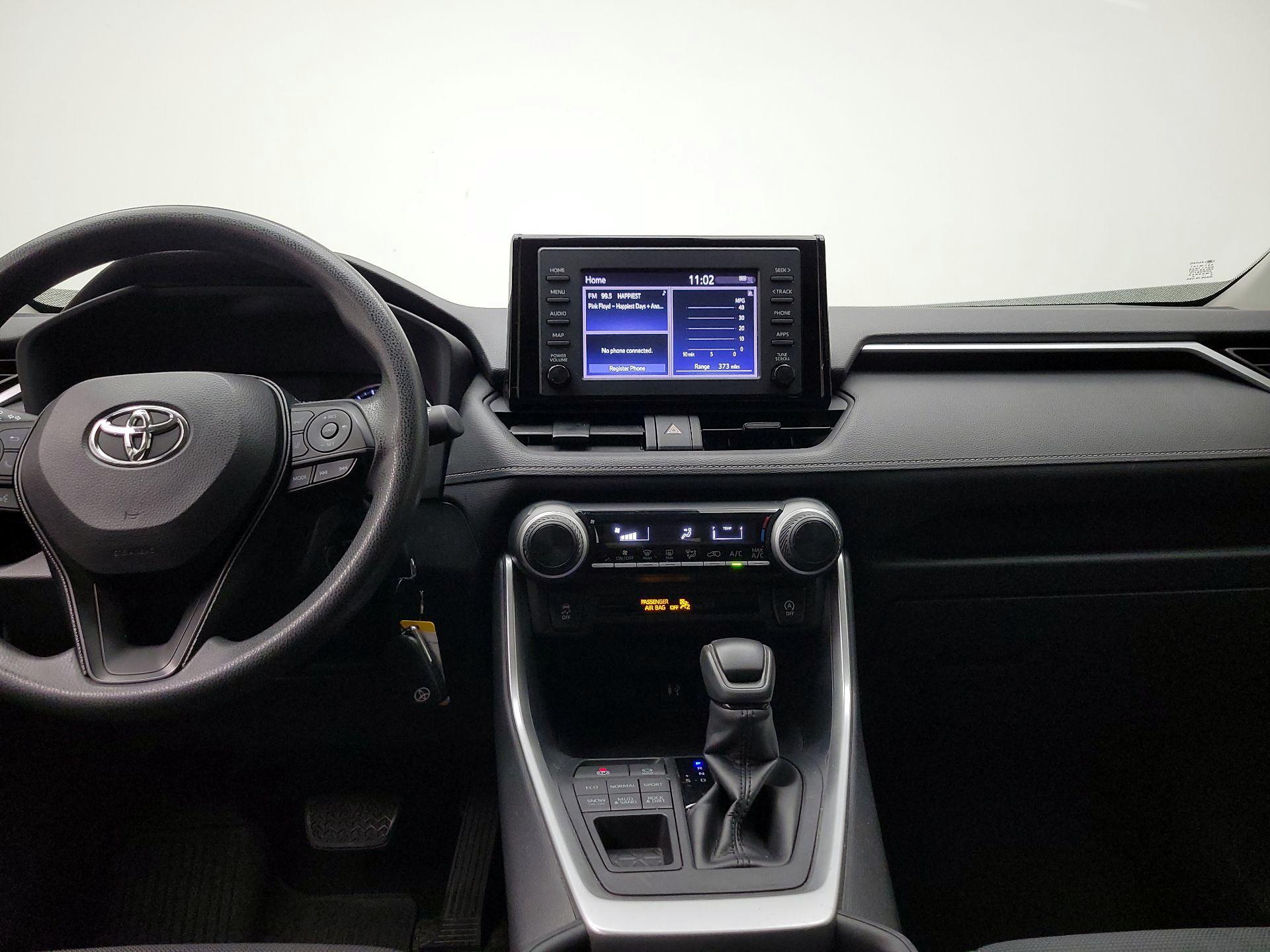 Thumbnail: 2019 Toyota RAV4 - 9
