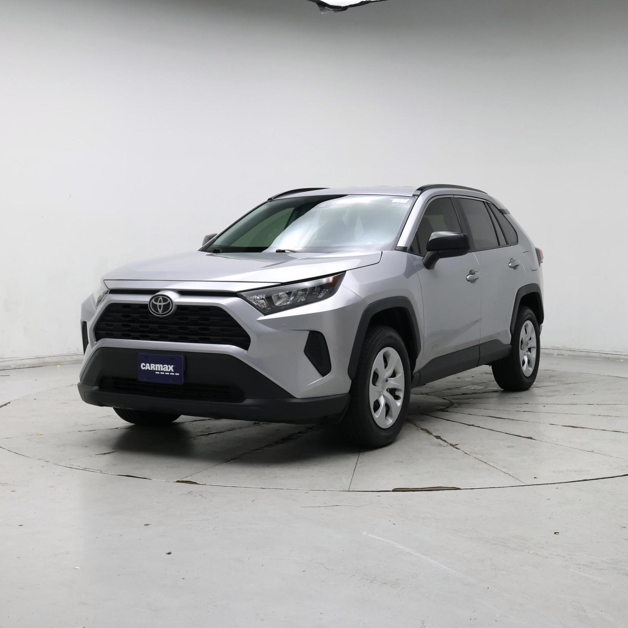 Thumbnail: 2019 Toyota RAV4 - 4