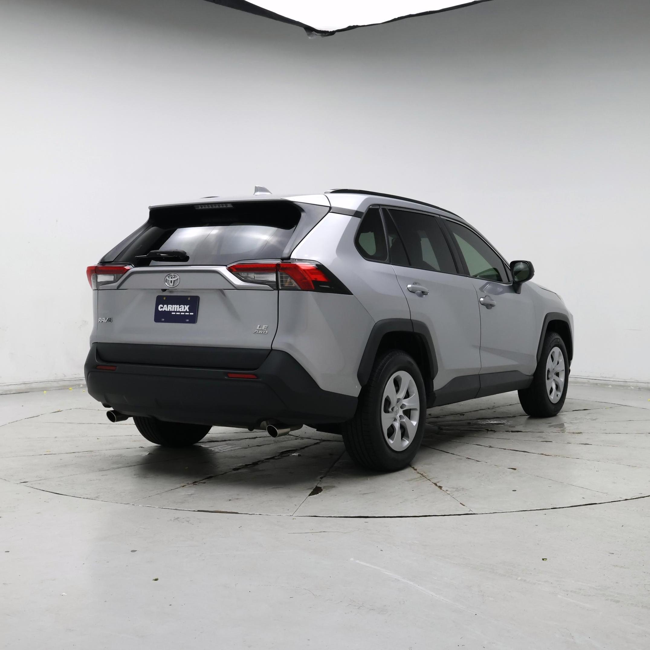 Thumbnail: 2019 Toyota RAV4 - 8