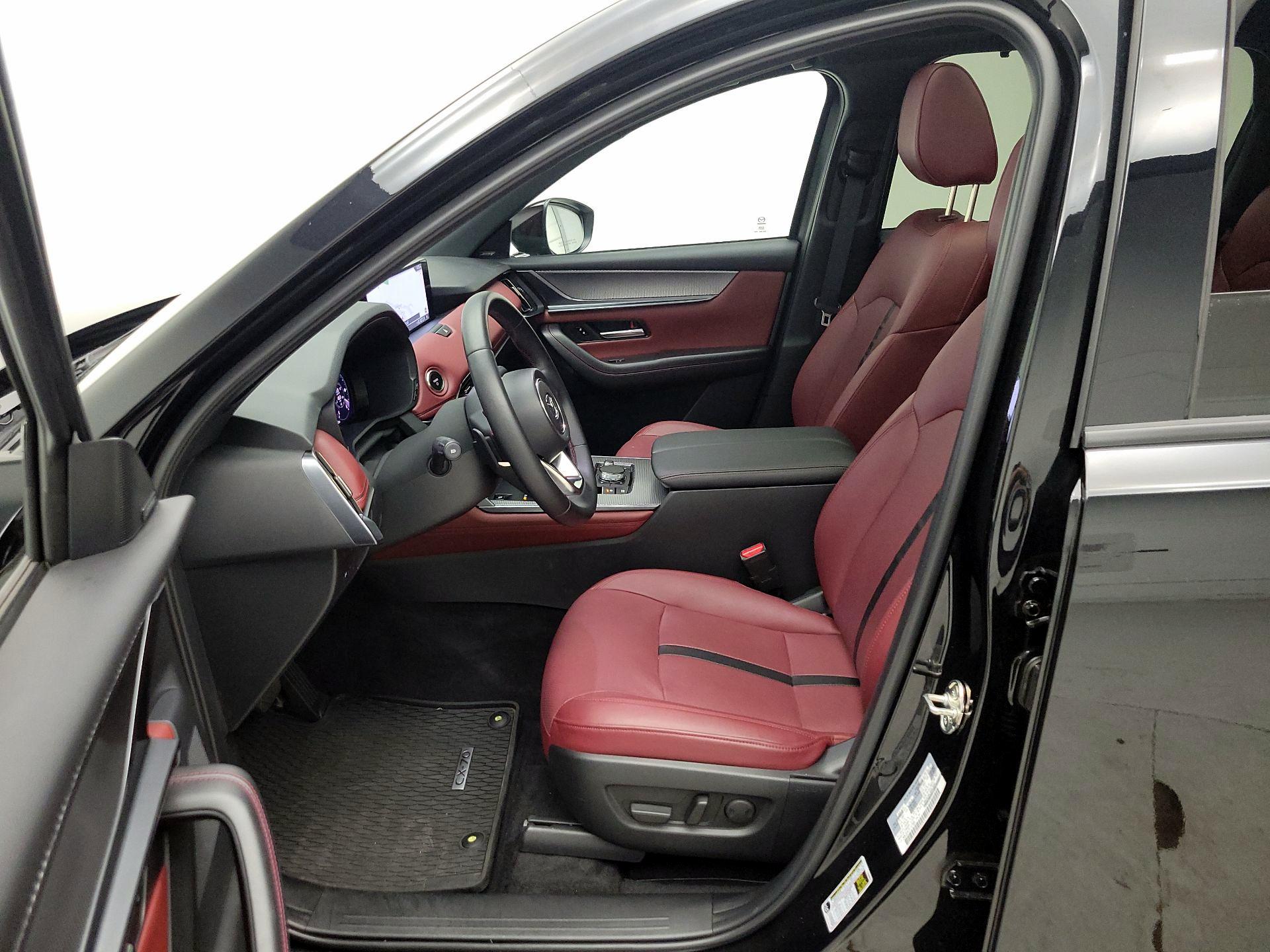 Thumbnail: 2025 Mazda CX-70 - 11