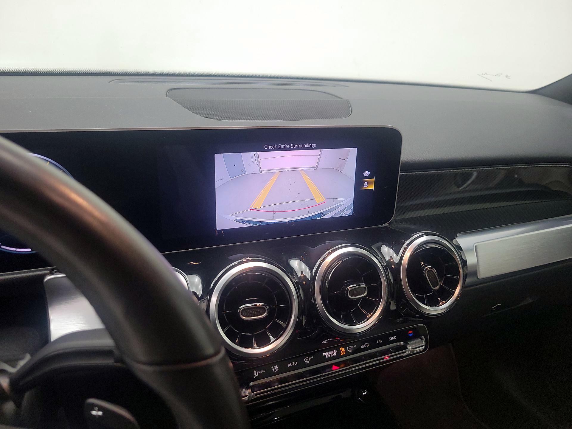 Thumbnail: 2021 Mercedes-Benz GLB - 14
