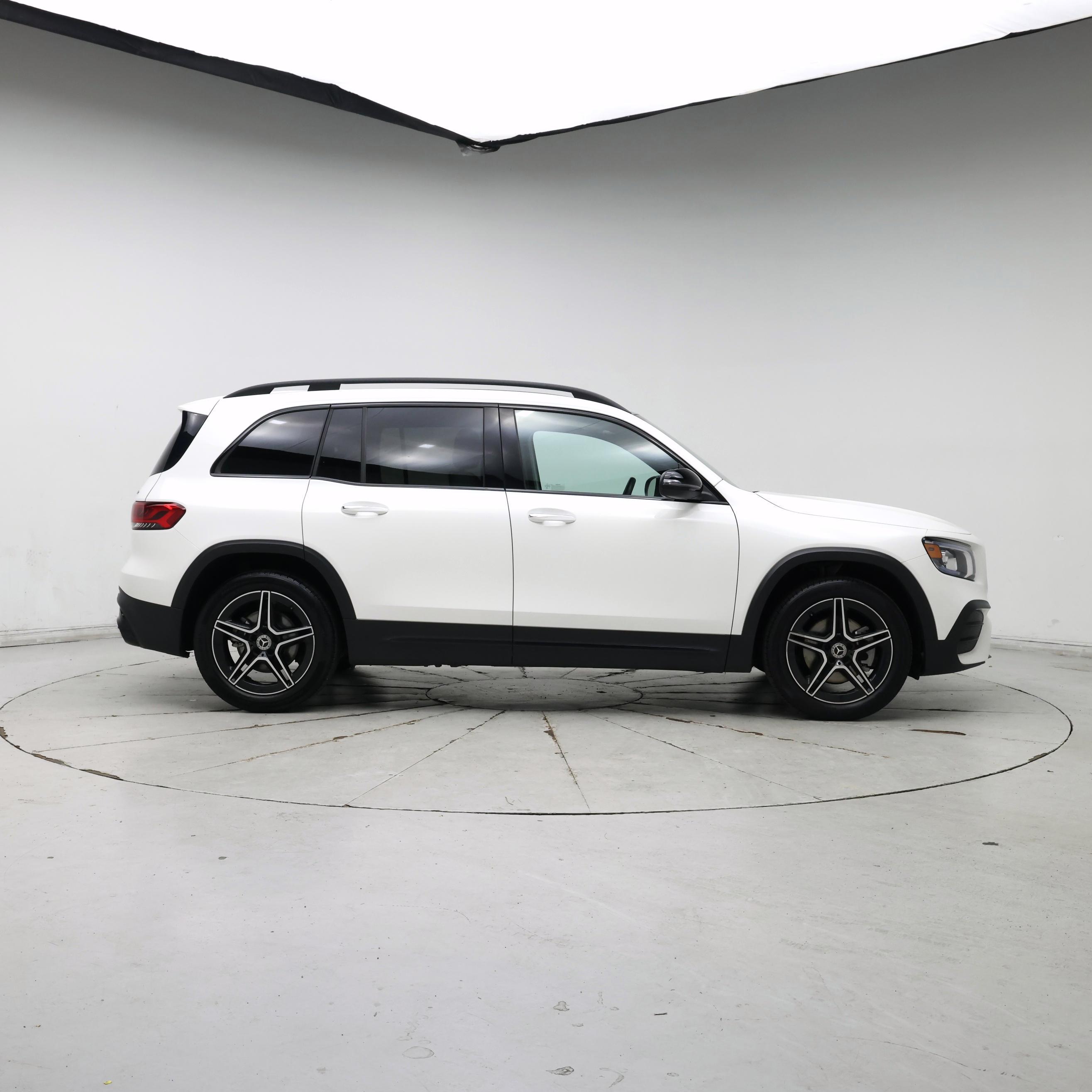 Thumbnail: 2021 Mercedes-Benz GLB - 7