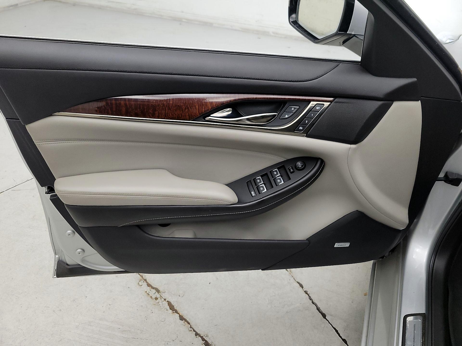 Thumbnail: 2014 Cadillac CTS - 12