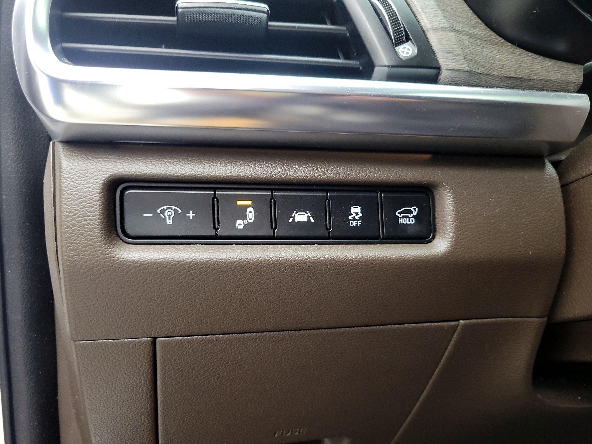 Thumbnail: 2021 Kia Telluride - 13