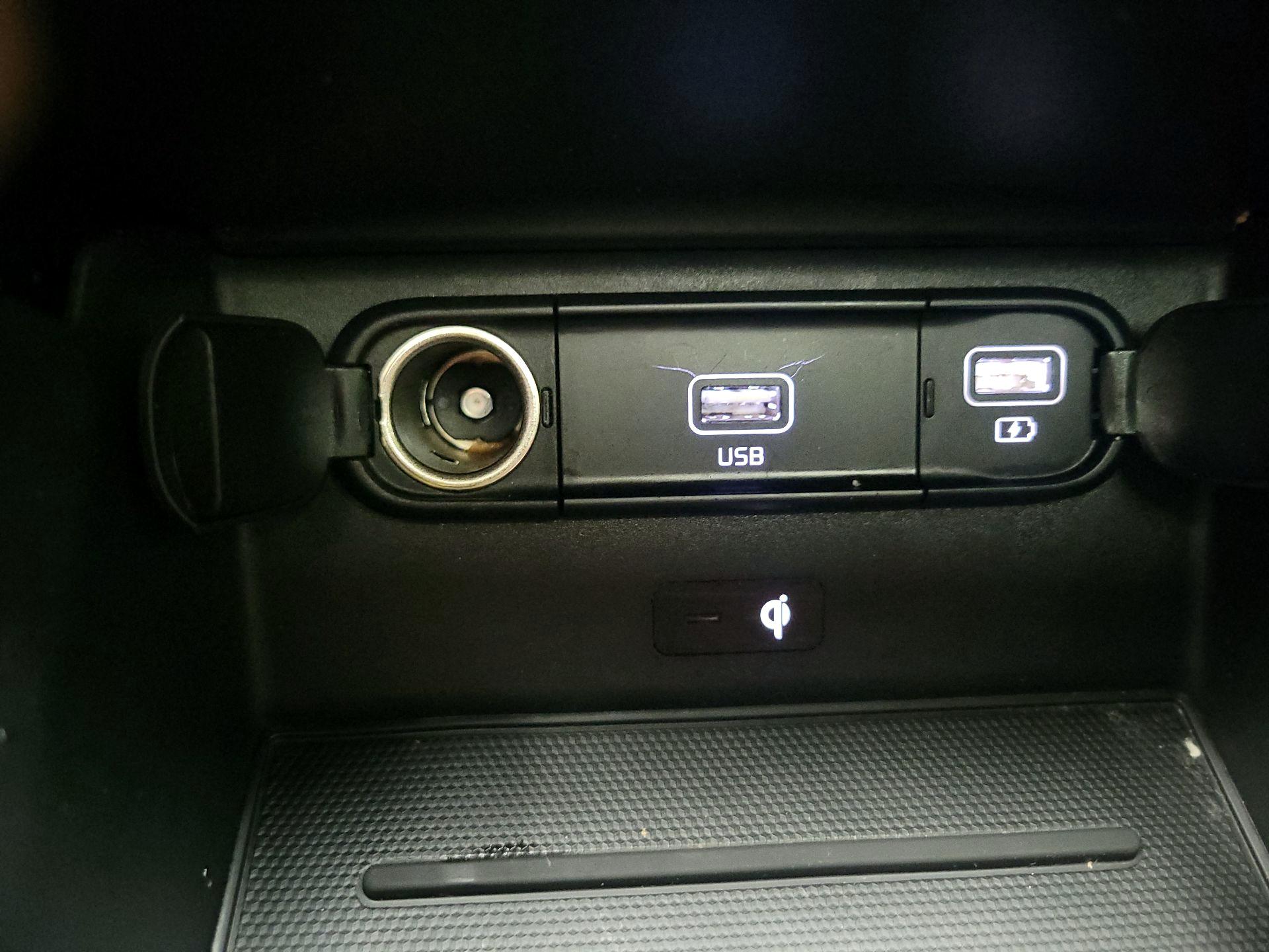 Thumbnail: 2021 Kia Telluride - 19