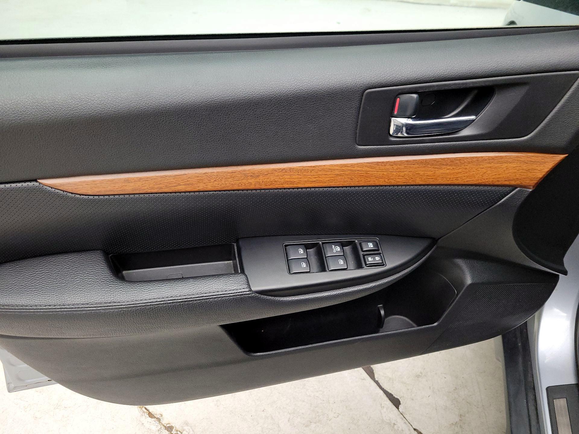 Thumbnail: 2014 Subaru Outback - 12